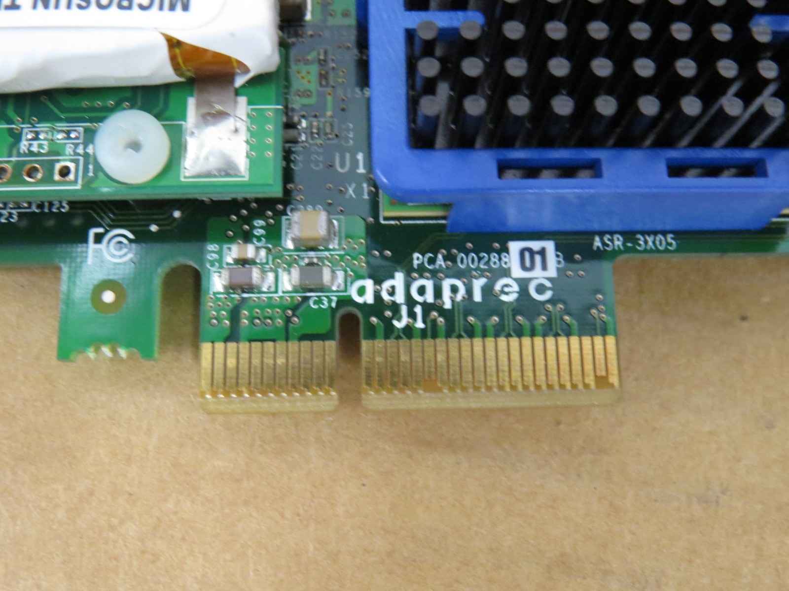 Adaptec ASR-3405/128MB PCIe x4 SAS/SATA RAID Controller w/Connector Cable TESTED
