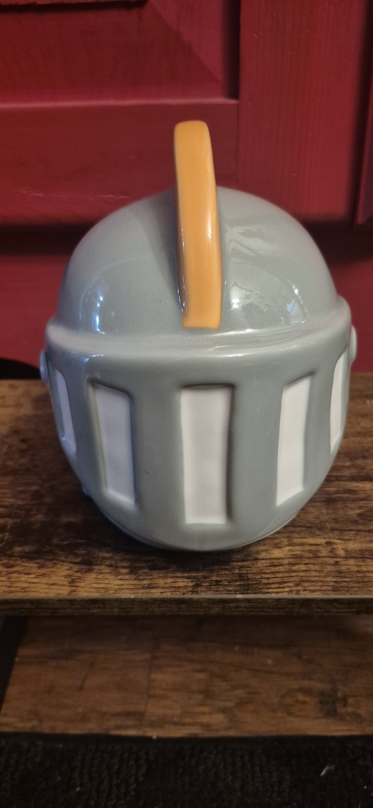 Pillowfort Ceramic Knight Helmet Nightlight 7x6 Inch Light Up For Better Sleep