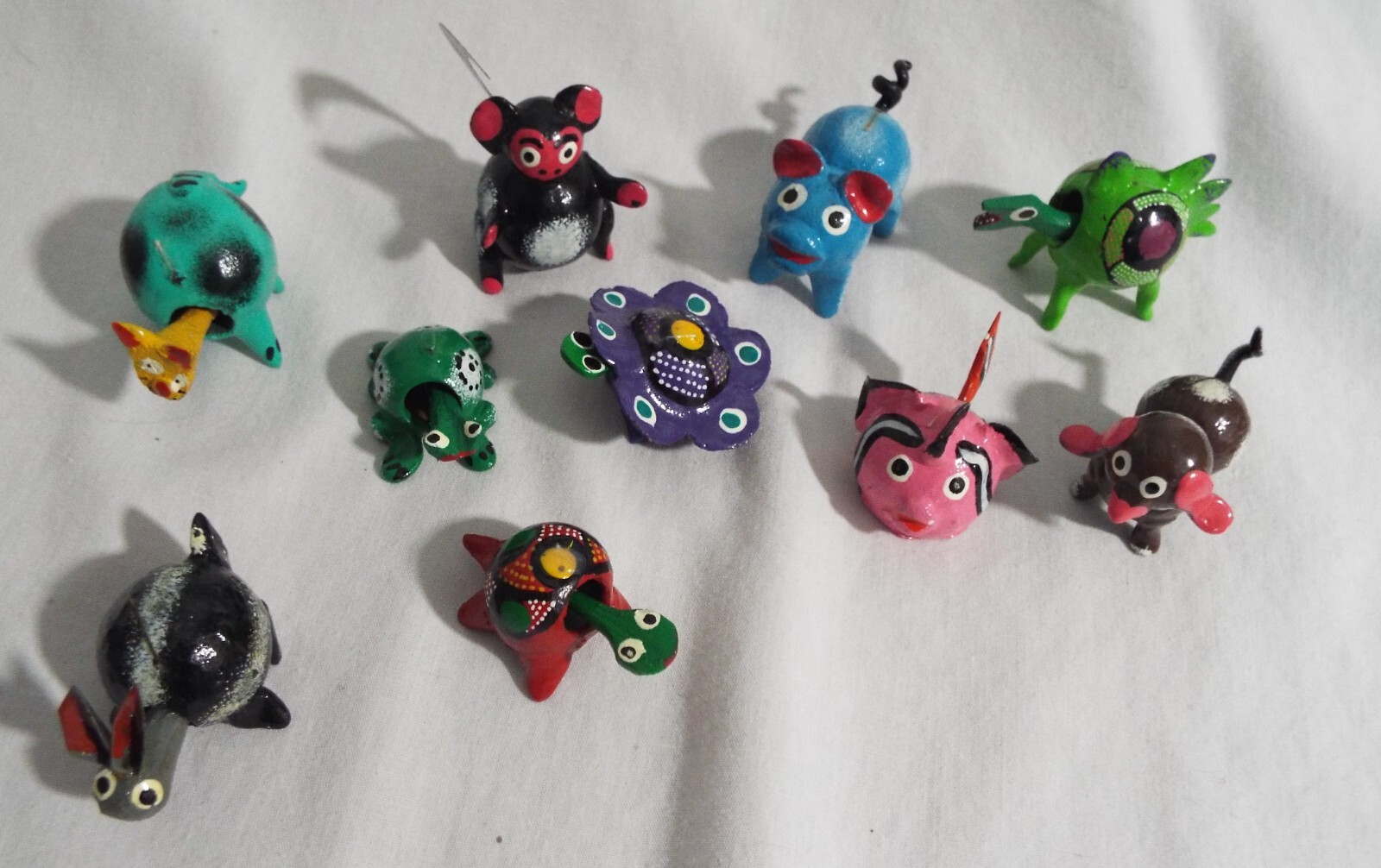 Lot of 10 Assorted Bobble Head Various Animals Pig Bunny Cat Lizard Frog Monkey