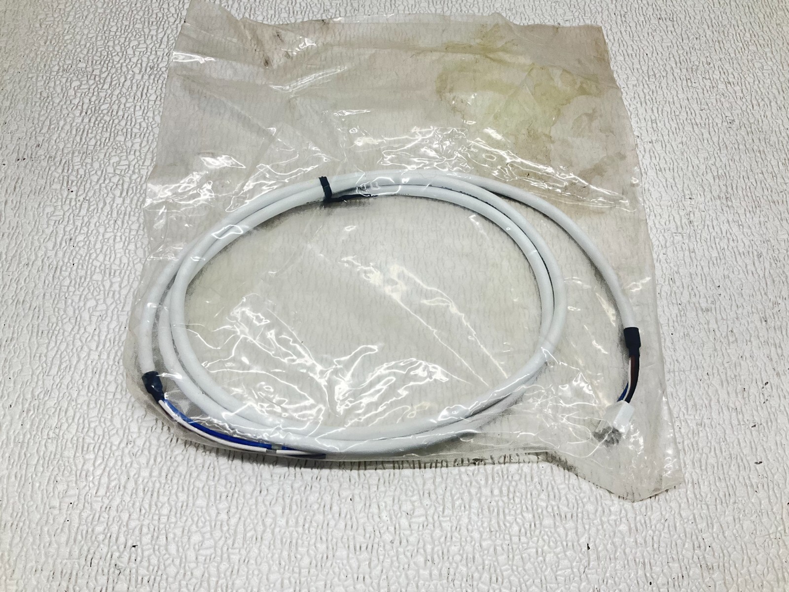 Keyence E43868 4 Pin Female Connector Cable New (TSC)