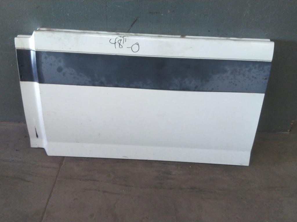 For 2005 VOLVO VNL SIDE FAIRING Left ,  IL