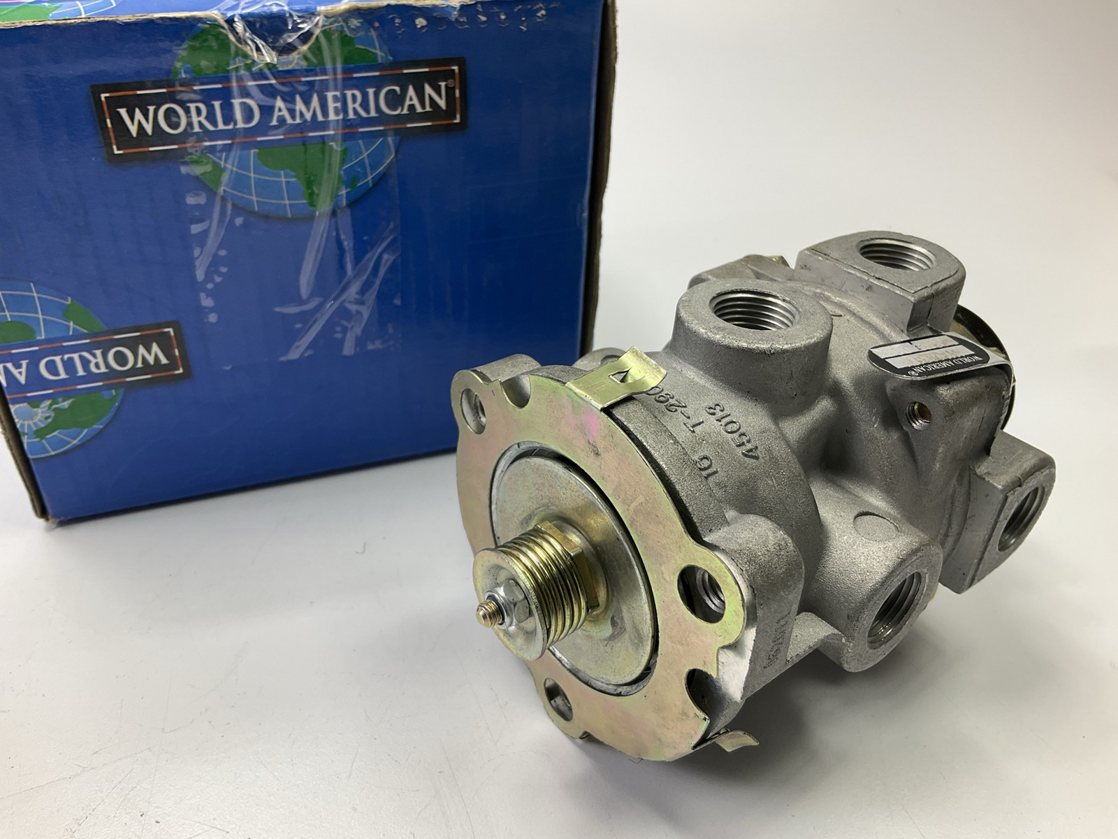 World American WA286171 Air Brake Foot Valve E-6 Type, Dual Circuit, 3/8" NPT