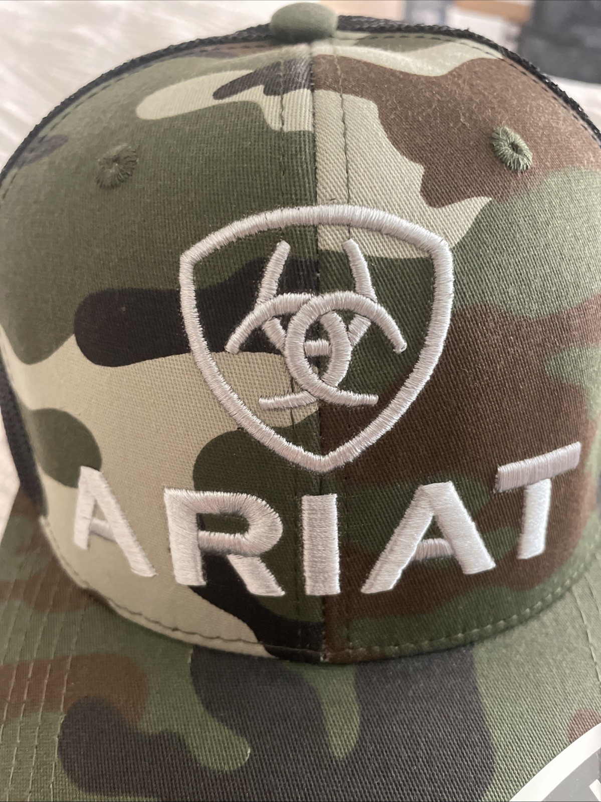 Ariat Mens B-Fit Shield Logo Mesh Back Snapback Cap Hat