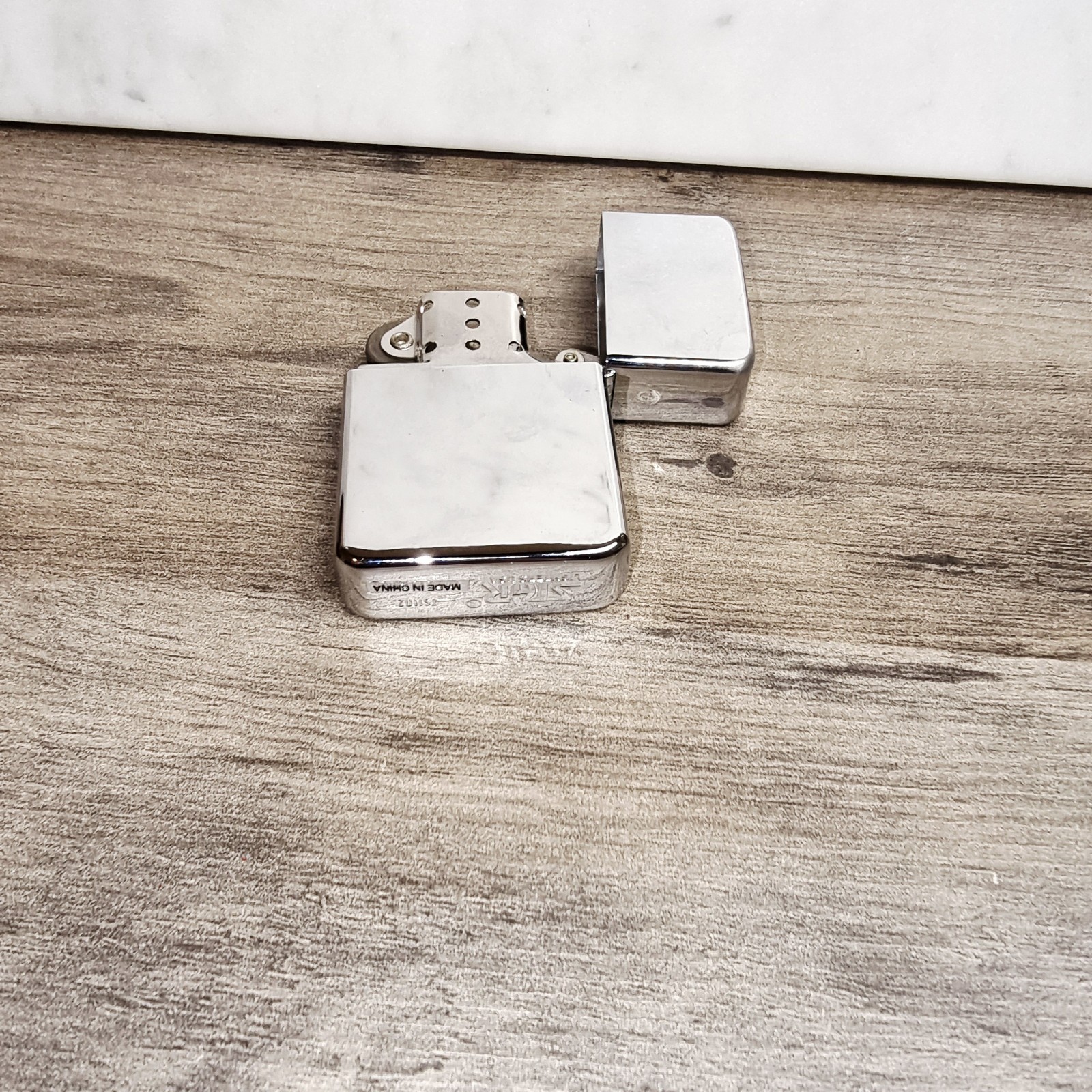 COLLECTIBLE CANNABIST MOTIVE LIGHTER