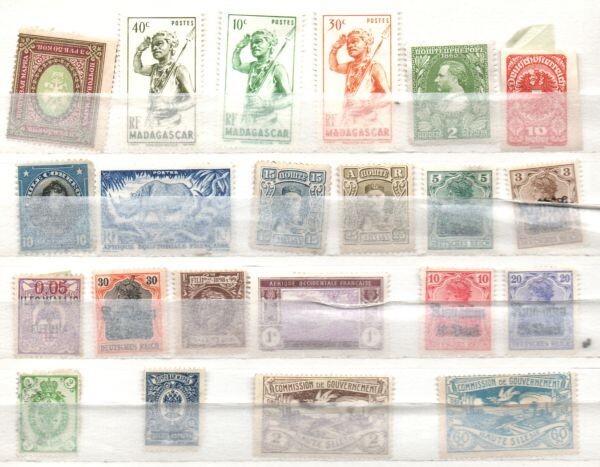 International: Assorted Mint Hinged  22 Postage  sTamps  (11-574)