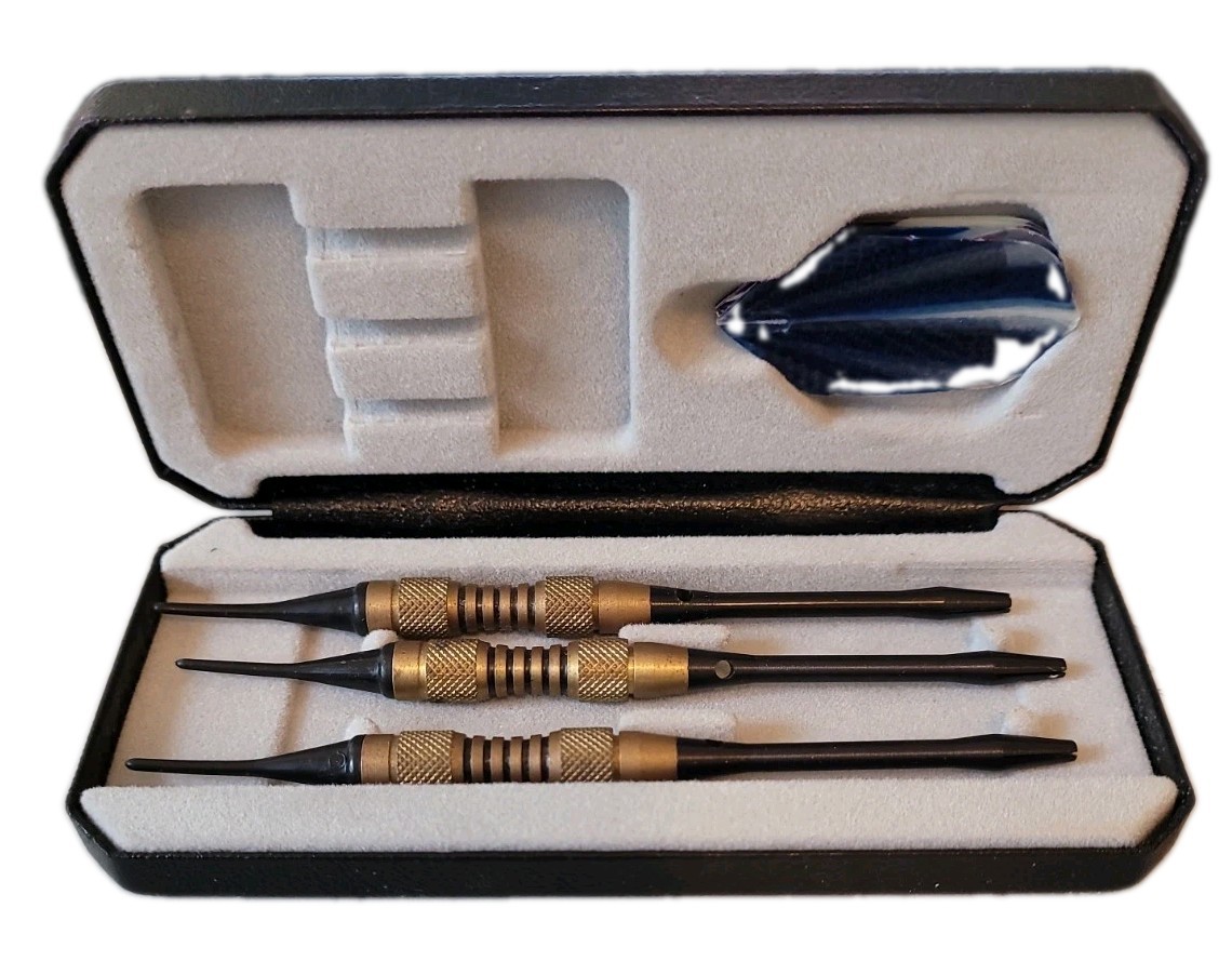 Vintage Stag Dartcraft British Made Dart Set. Pls See Notes***