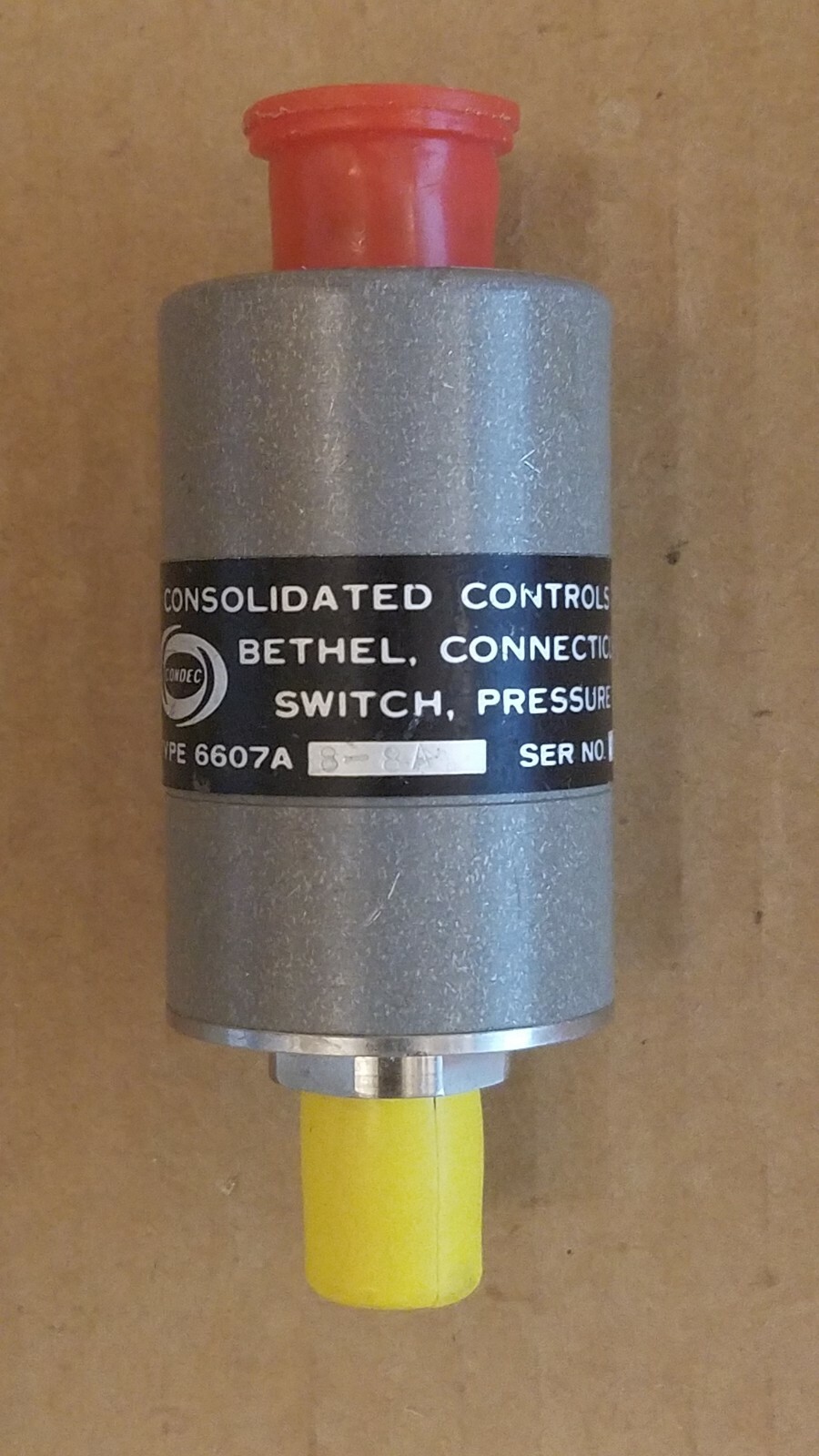 Consolidated Controls Type 6607A8-8A Pressure Switch Adjustable PSI Condec U1385