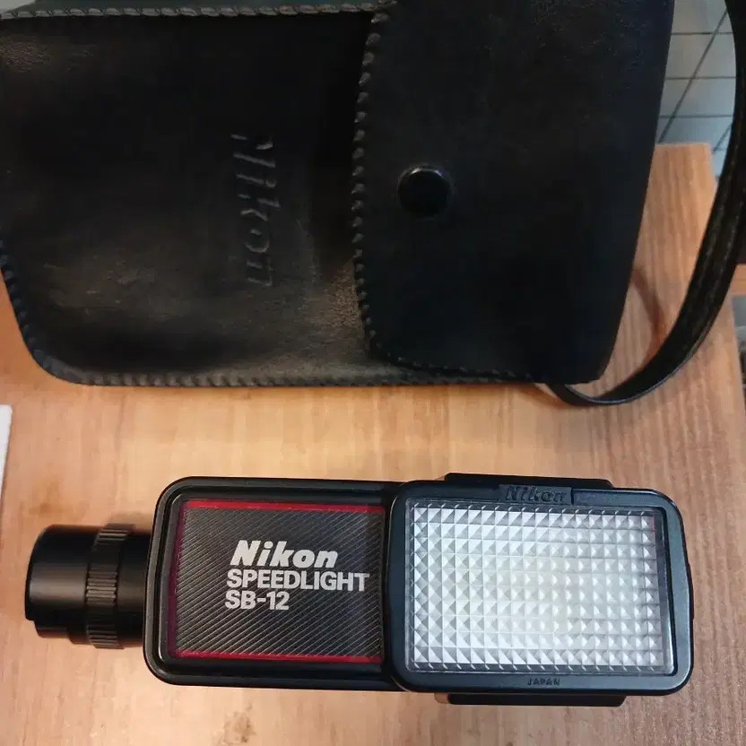 Nikon SB-12 Speedlight Flash Camera Accessory