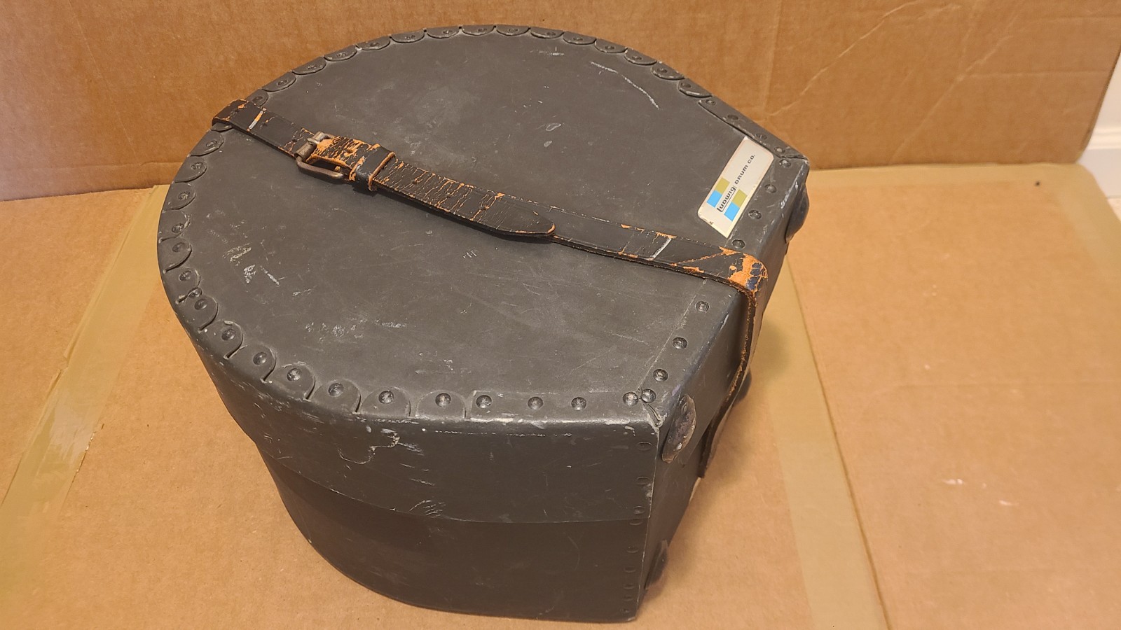 vintage Ludwig 12" tom fiber drum case Blue and Gold badge