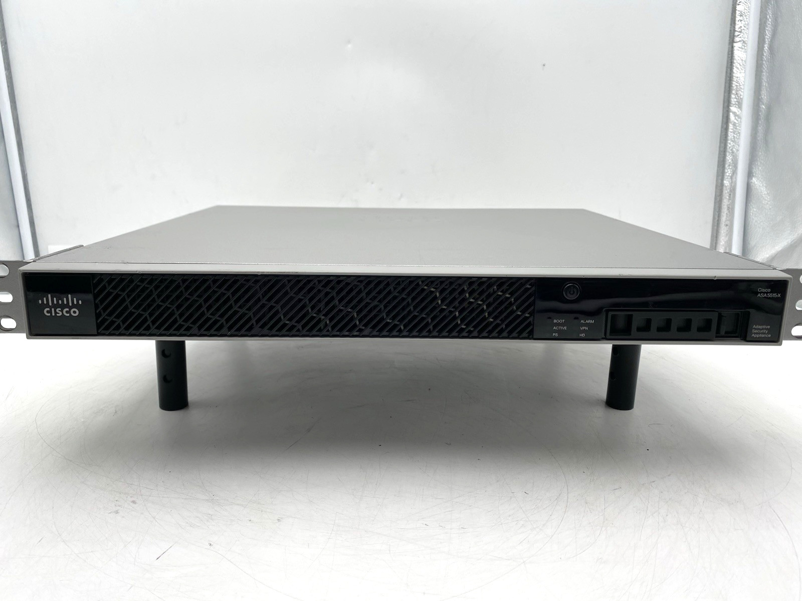 Cisco ASA-5515-X Adaptive Security Appliance, NO  SSD w/Rack Ears