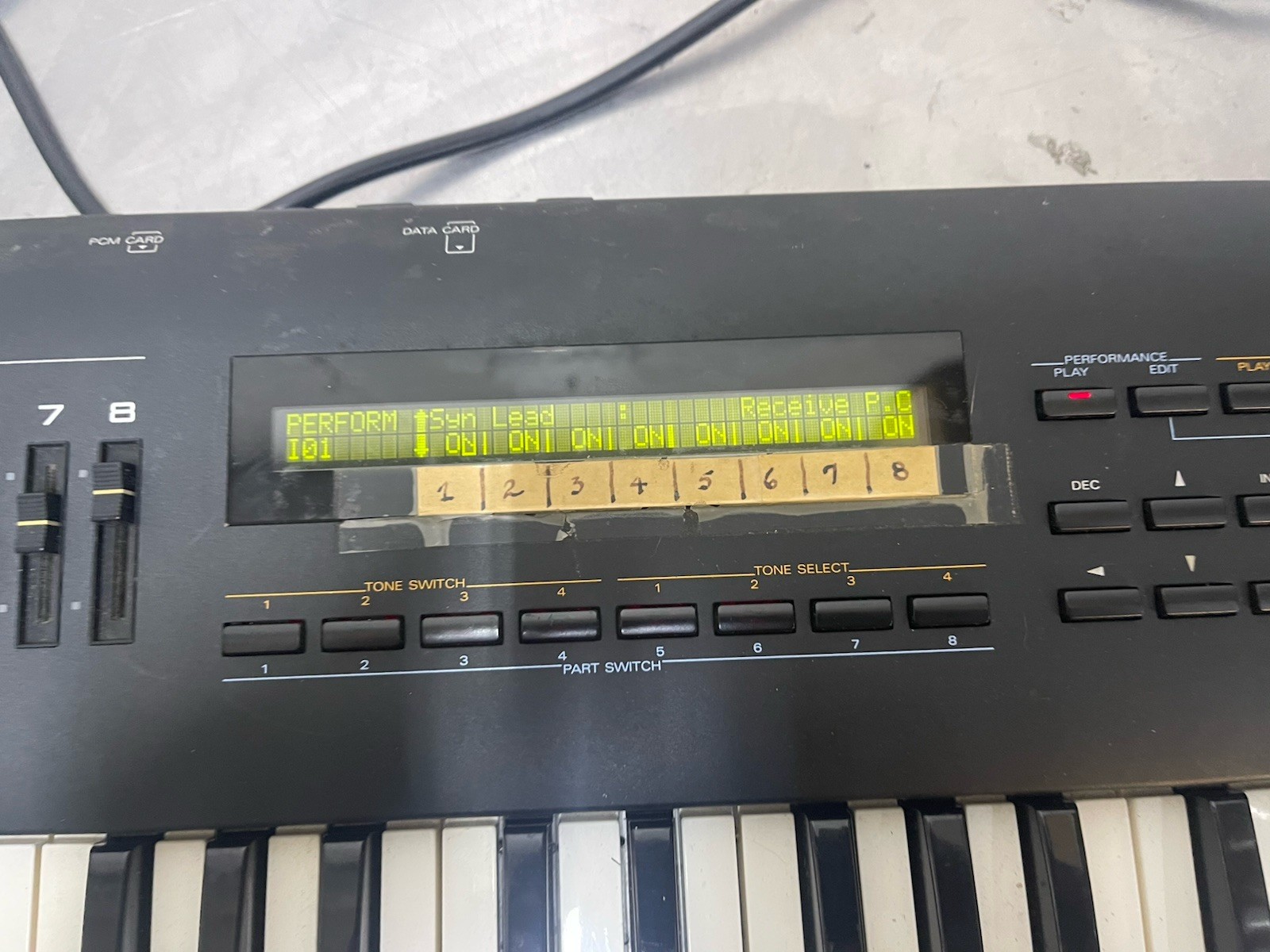 Roland JV 80 MULTI TIMBRAL SYNTHESIZER JV-80 Multi Synthesizer