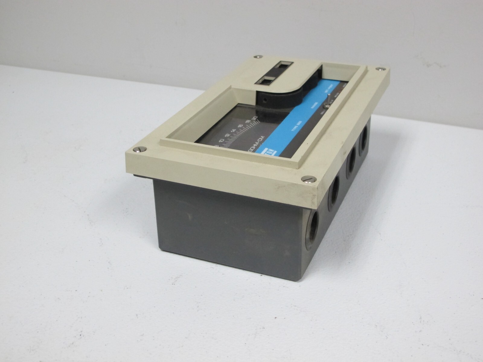 THORTON TYPE 822A01 RESISTIVITY METER/CONTROLLER,NEW OLD STOCK,822