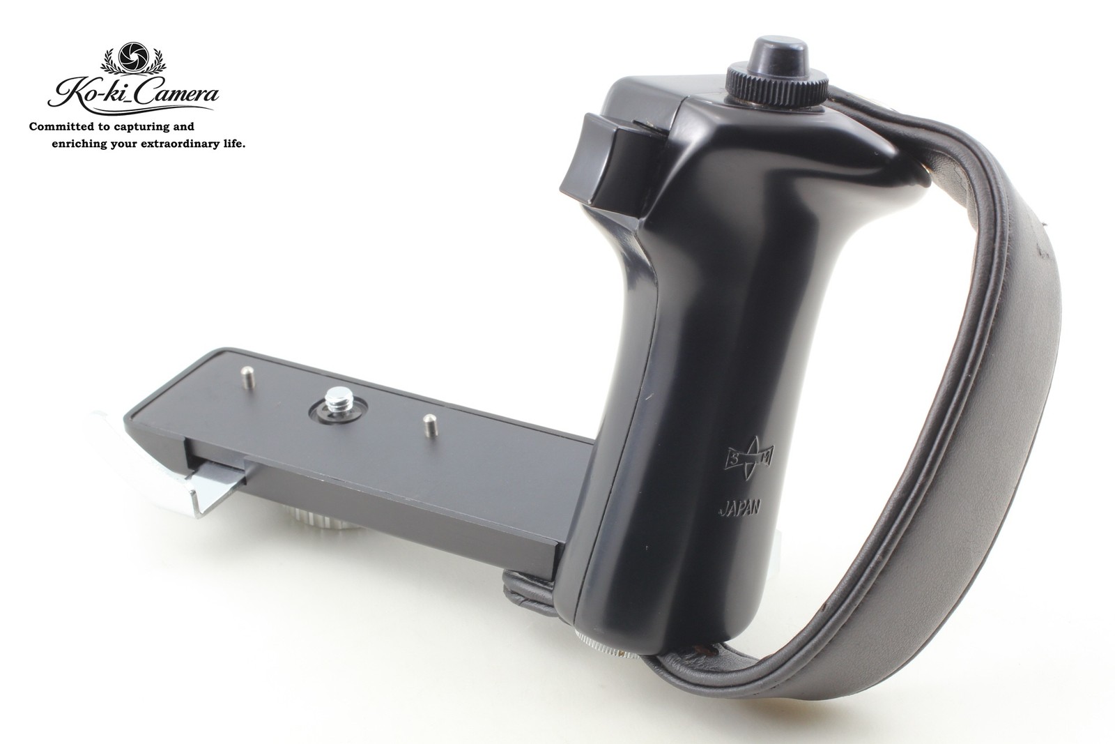 [Near MINT] Mamiya Left Hand Grip For M645 C330 C220 RZ67 RB67 From JAPAN