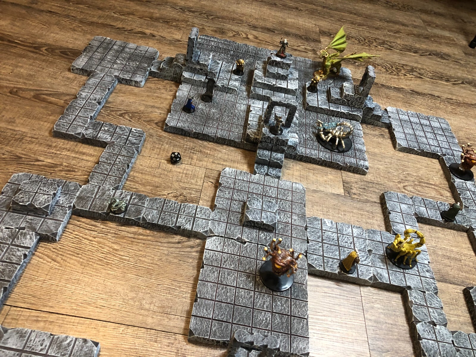 Big Dungeon Tile Modular Set Dungeons & Dragons Pathfinder d&d terrain 28mm