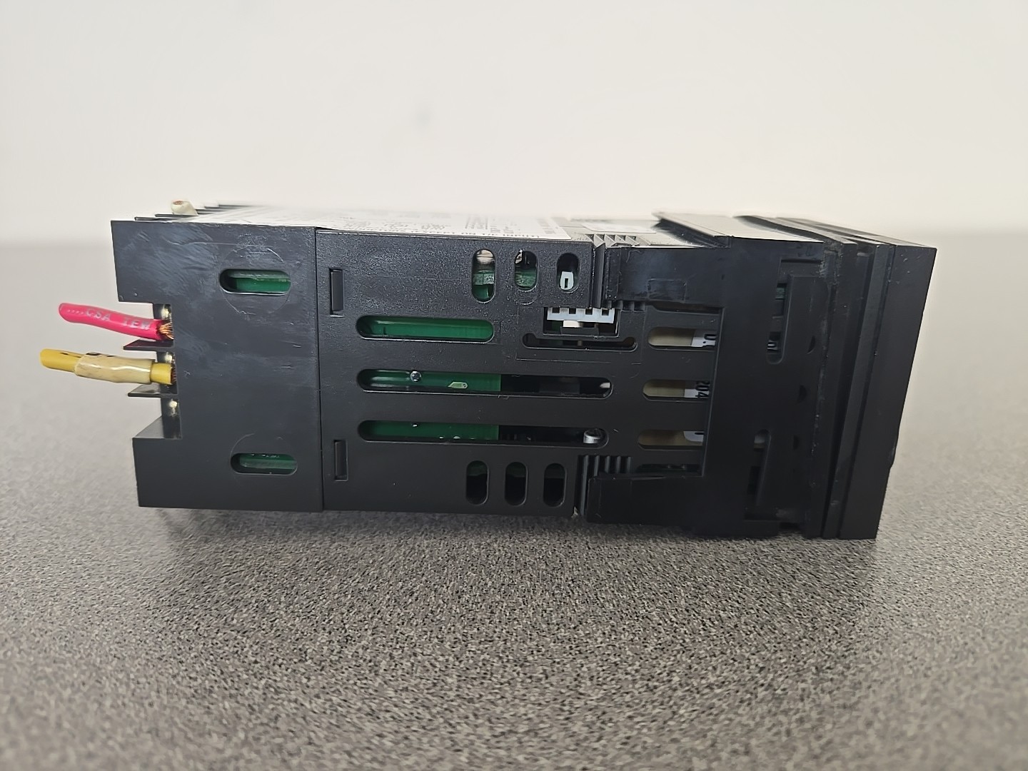 WEST 6100+ Model P6101 Temperature Controller 120-240VAC 24VDC