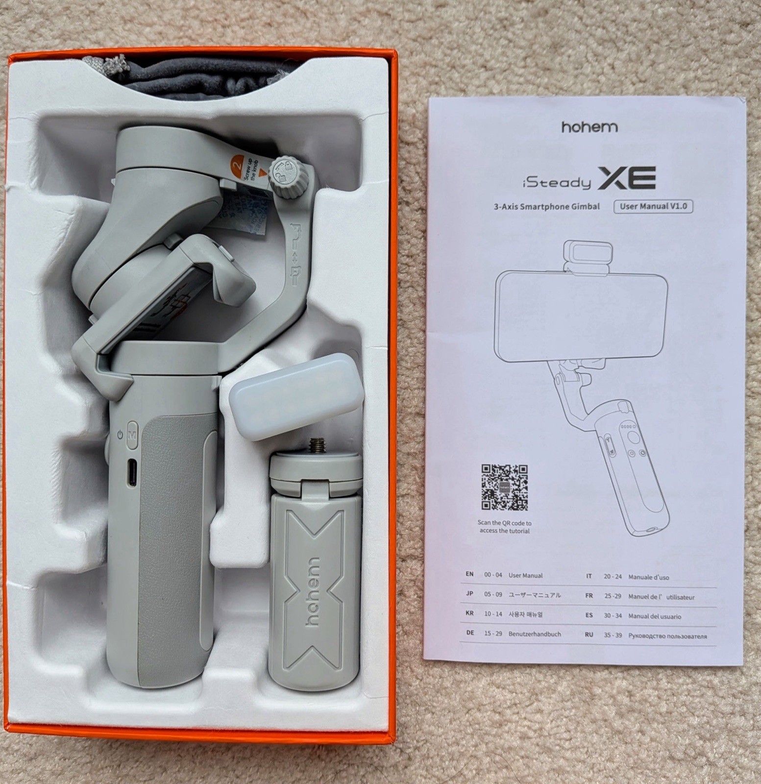 Hohem iSteady XE 3-Axis Smartphone Stabilizer With A Magnetic Fill Light (Grey)