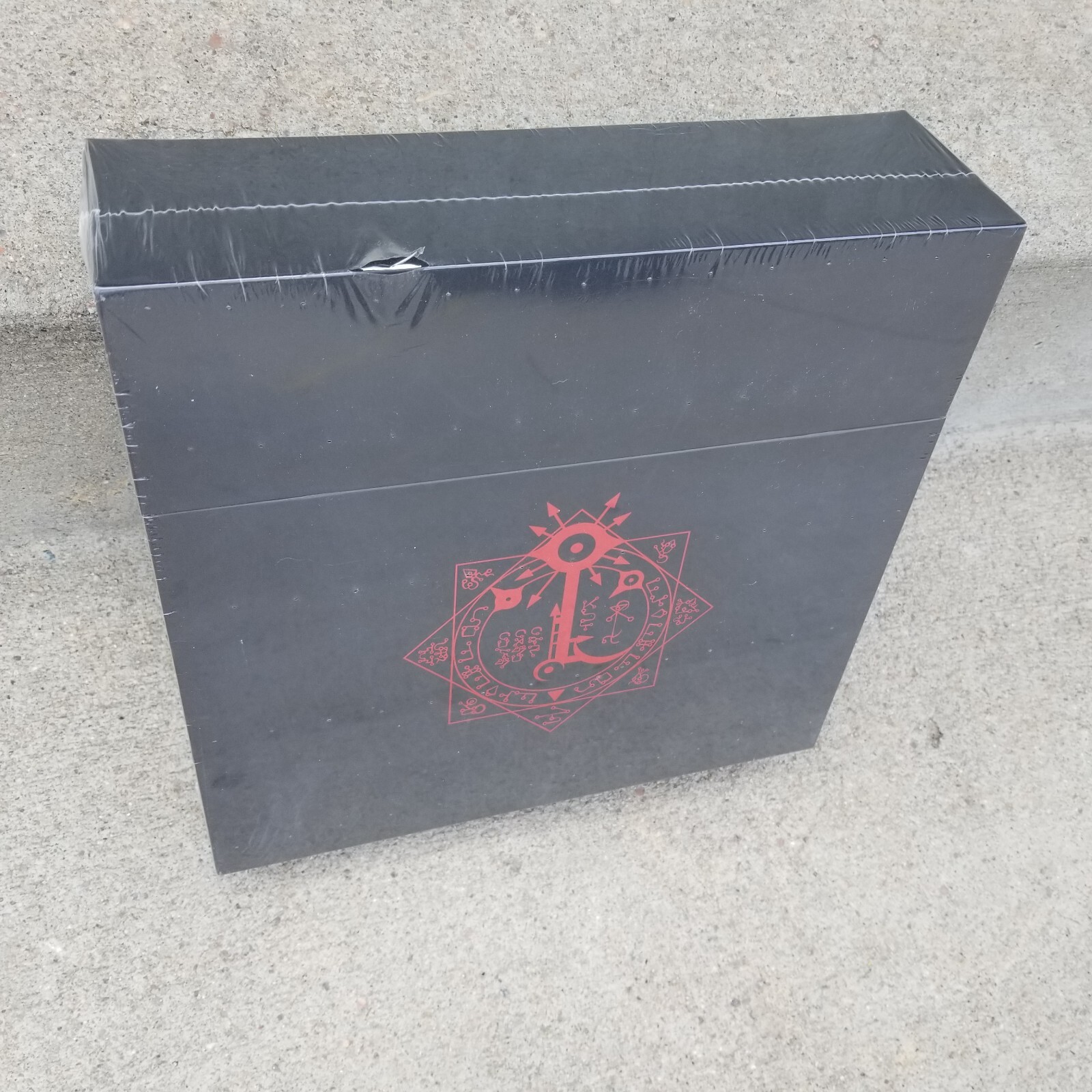 Invisible Sun - Vislae Kit RPG Monte Cook Games