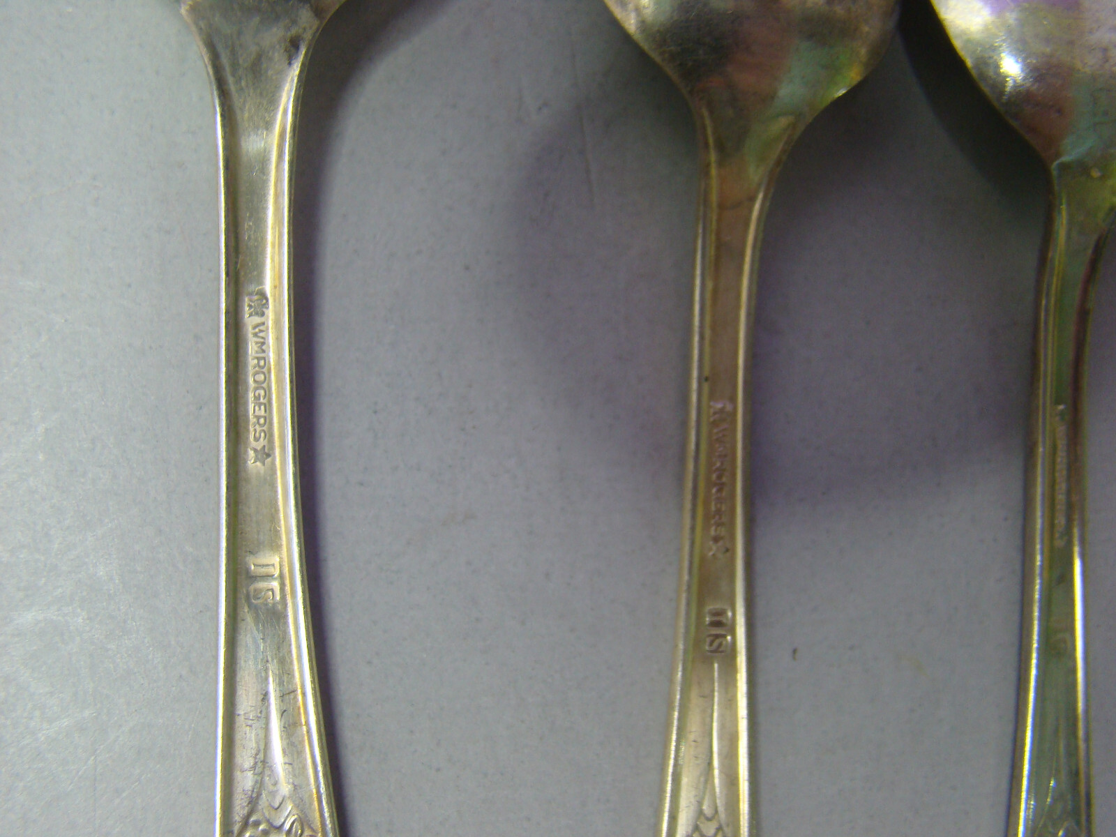 Lot of 7 wm rogers silverplate flatware spoons 5 x 6", 1 x 7.25", 1 x 8.5"