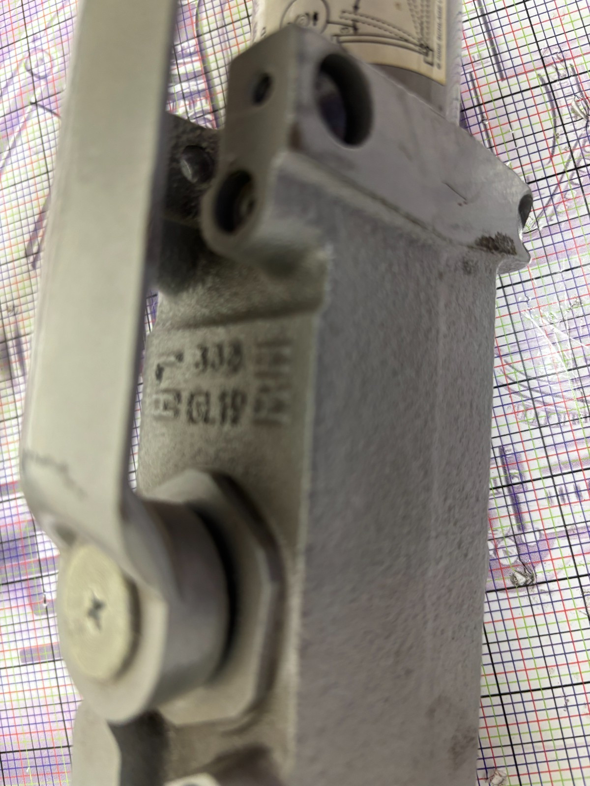 IR LCM 4111 DOOR CLOSER