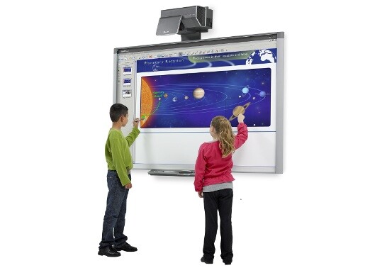 Interactive Smart Board SB685 & Smart UX60 Projector for classroom