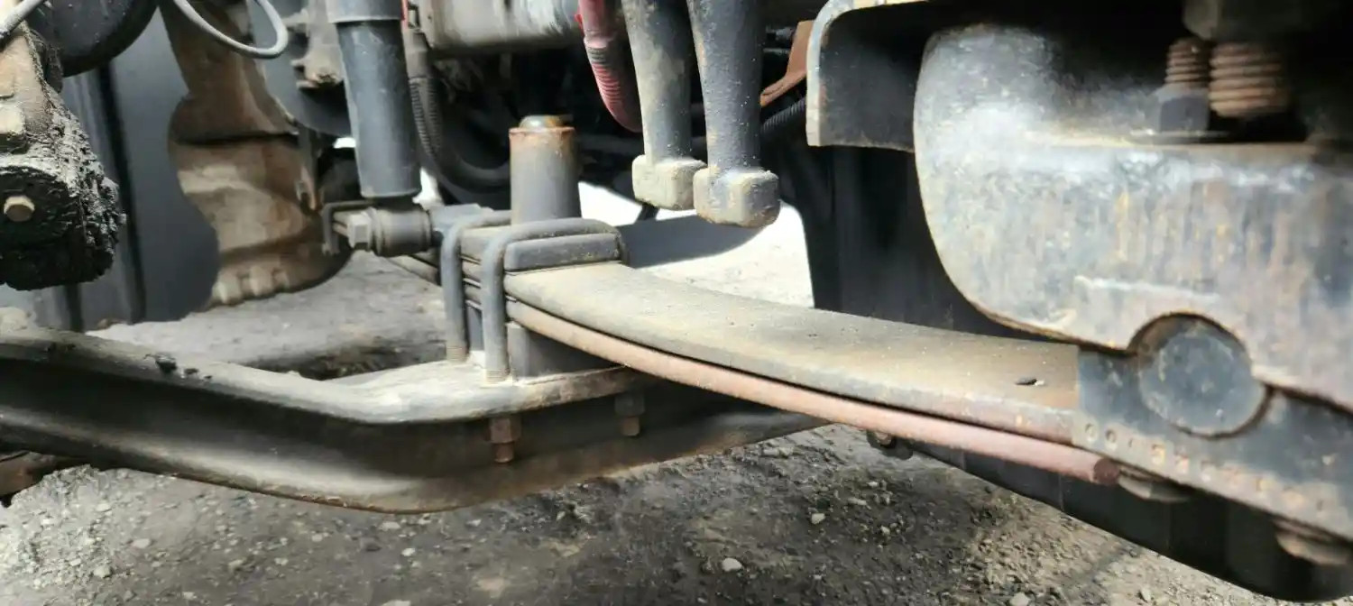 (Used) 2015 Freightliner Cascadia 125, FRONT LEAF SPRINGS Front Leaf & Springs