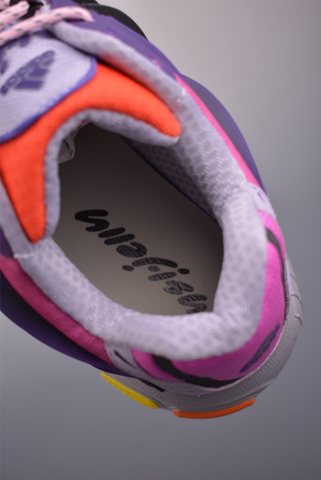 JP9275 Pharrell adidas Adistar Jellyfish