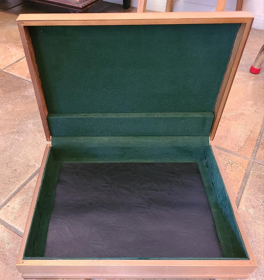Cool Wood Close-Up Storage Case Magic Mentalism Trick