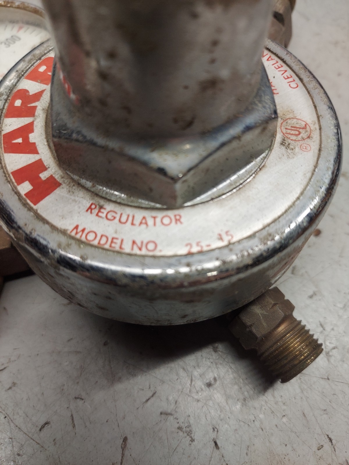 Harris Regulator Model No 25-45 Used