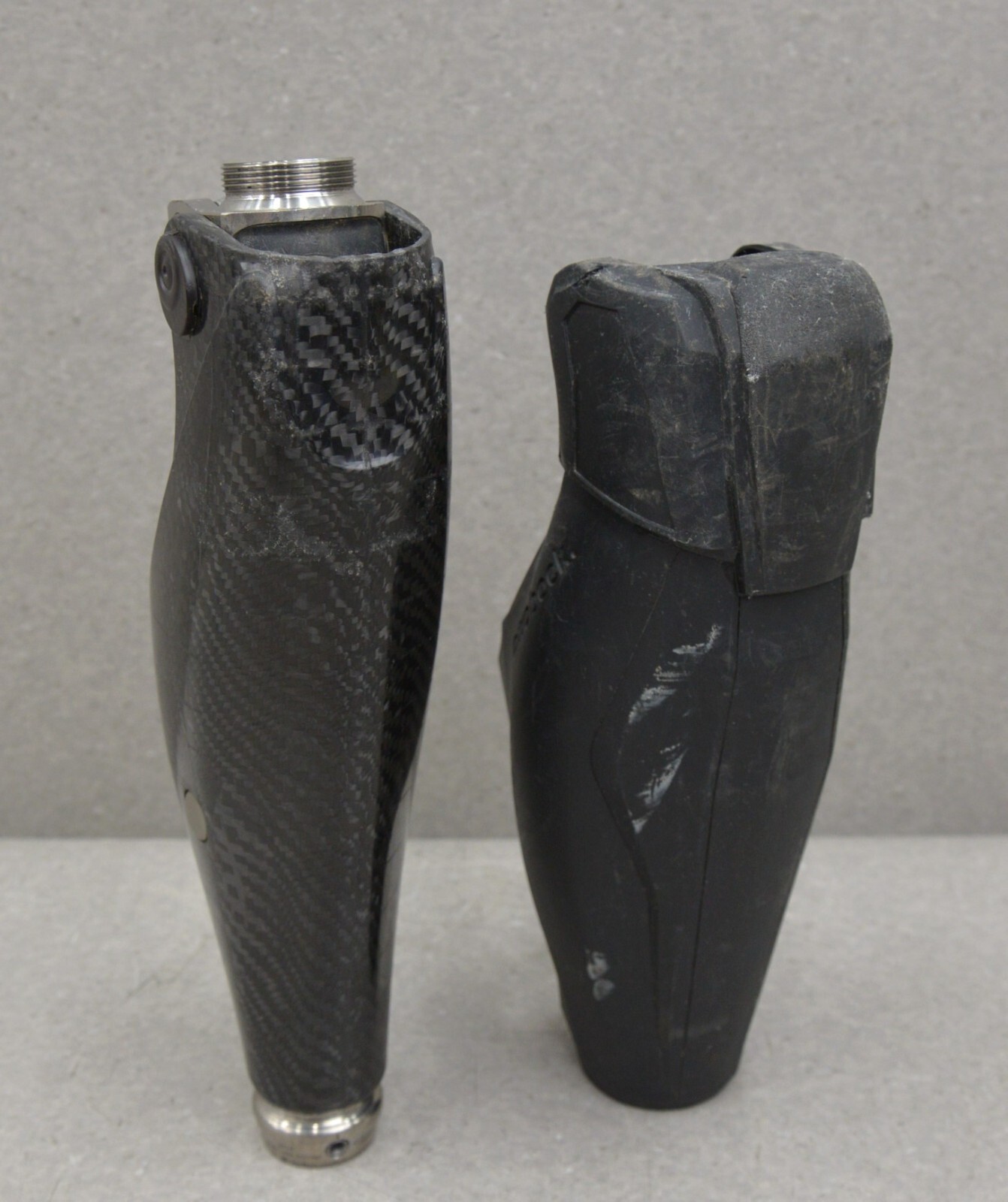 Ottobock Genium X3 3B5-2ST MicroProcessor Knee Bionic Prosthetic w/2R19 Adapter