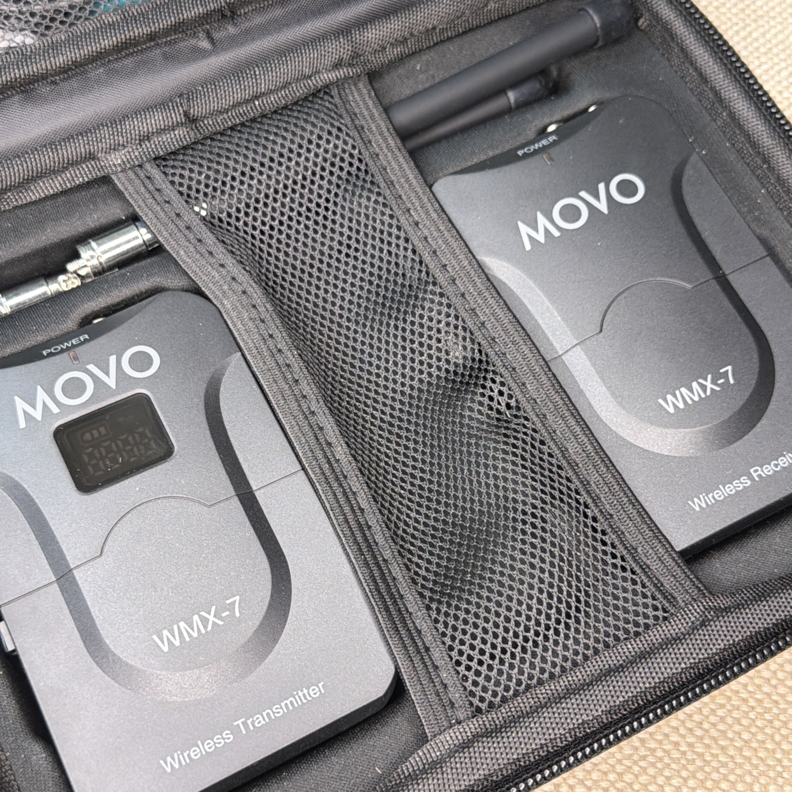 Movo WMX-7 Wireless Lavalier Microphone System Transmitter Receiver Set + Case