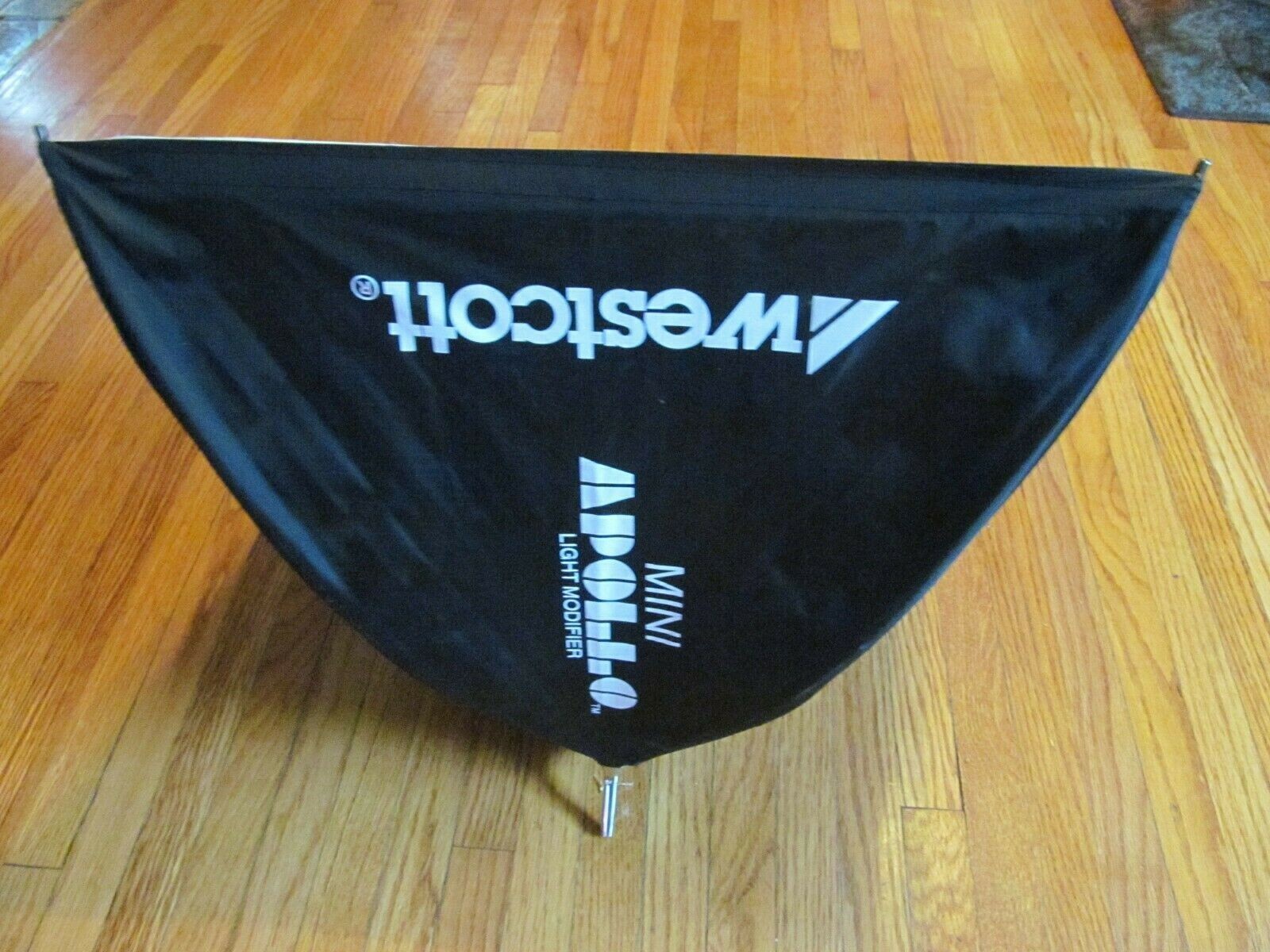 WESTCOTT / APOLLO MINI LIGHT MODIFIER / SOFTBOX - 18" X 18"