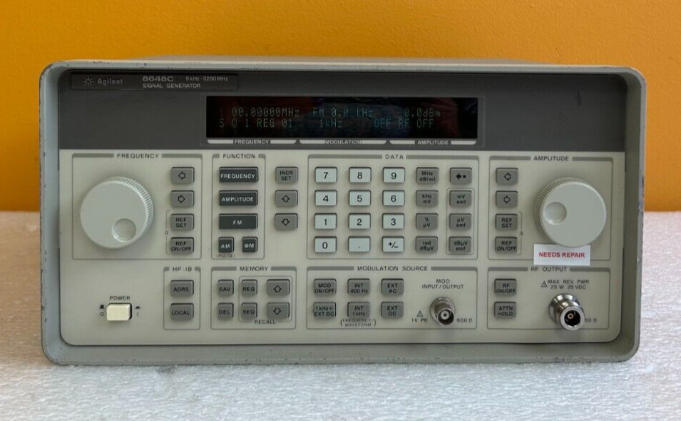 Agilent 8648C-1E5 9 kHz to 3200 MHz, Signal Generator **For Parts / Repair**