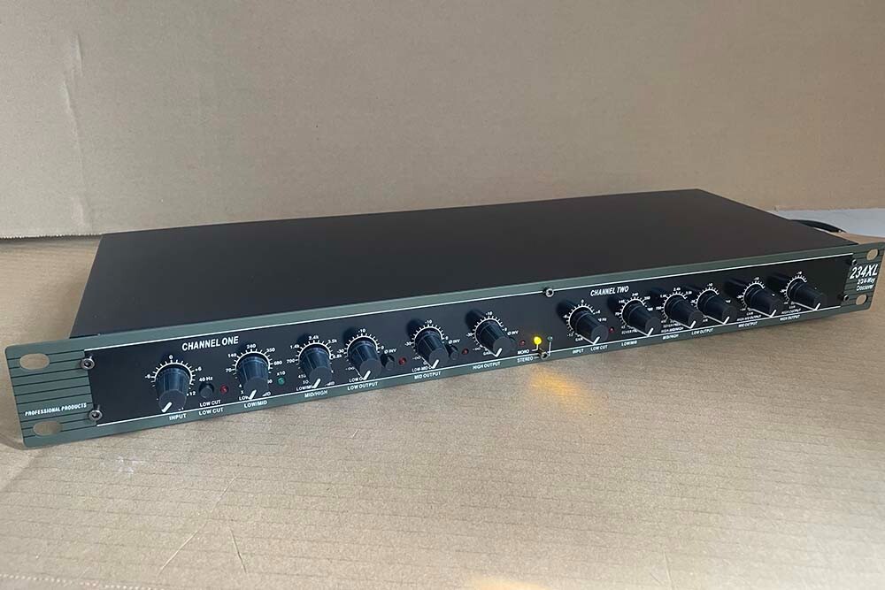 234XL 2-/3-/4-Way Electronic Crossover Audio Stage Show Equipment for DBX