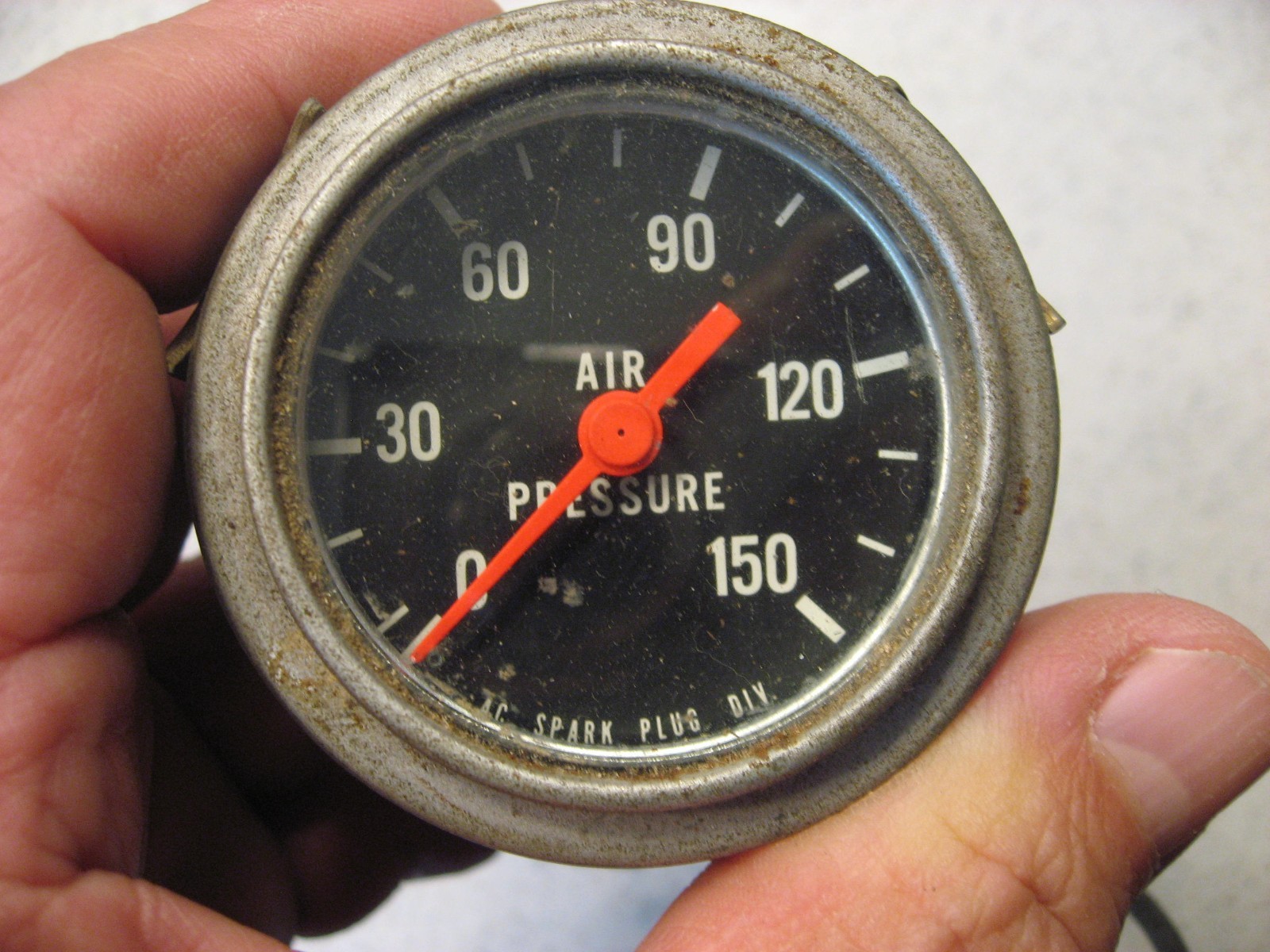 Vintage AC Spark Plug Air Pressure Gauge 0-150 PSI with Bracket