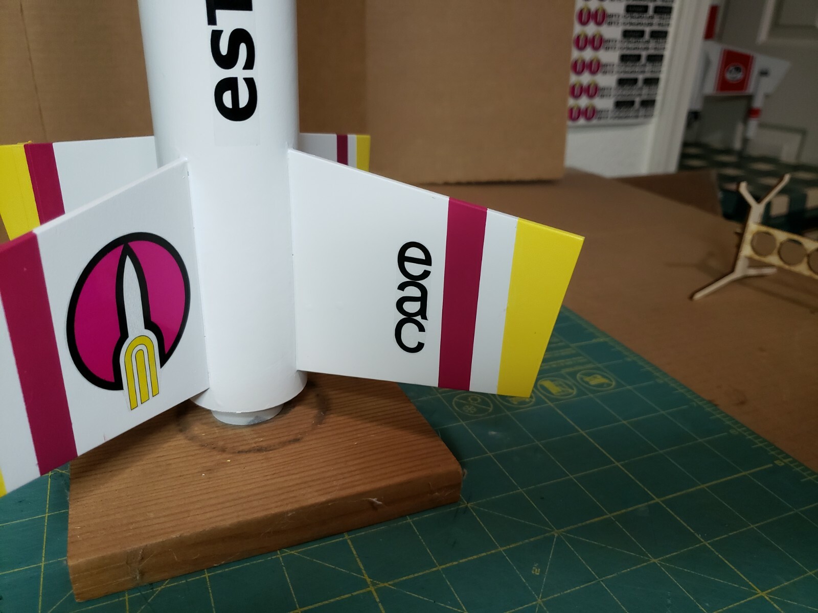 eac Viper Upscale Kit using Estes Pro Series II parts 2" diameter 30" tall!