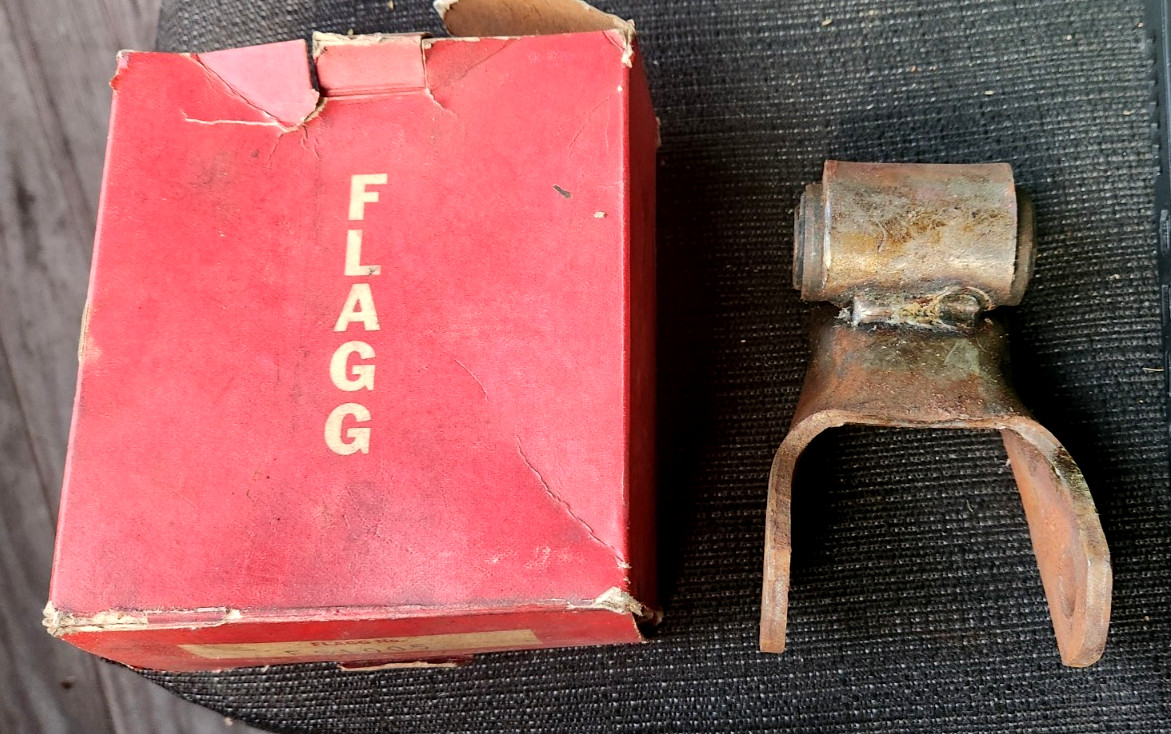 FS1020 FLAGG SUSPENSION SHACKLE KIT FORD FGGFS1005 TRUCK Free Shipping