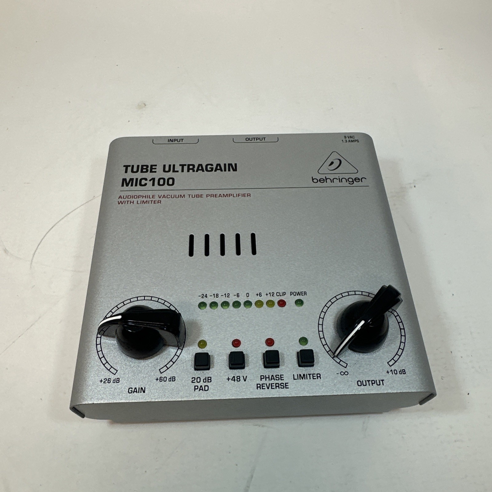 BEHRINGER TUBE ULTRAGAIN MIC100 Unit