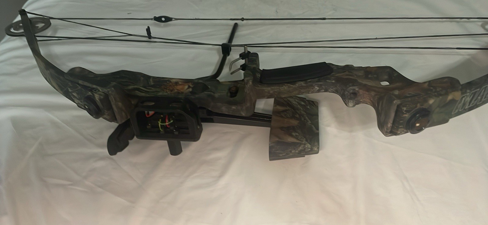 Martin Jaguar Vintage Camo RH Compound Bow