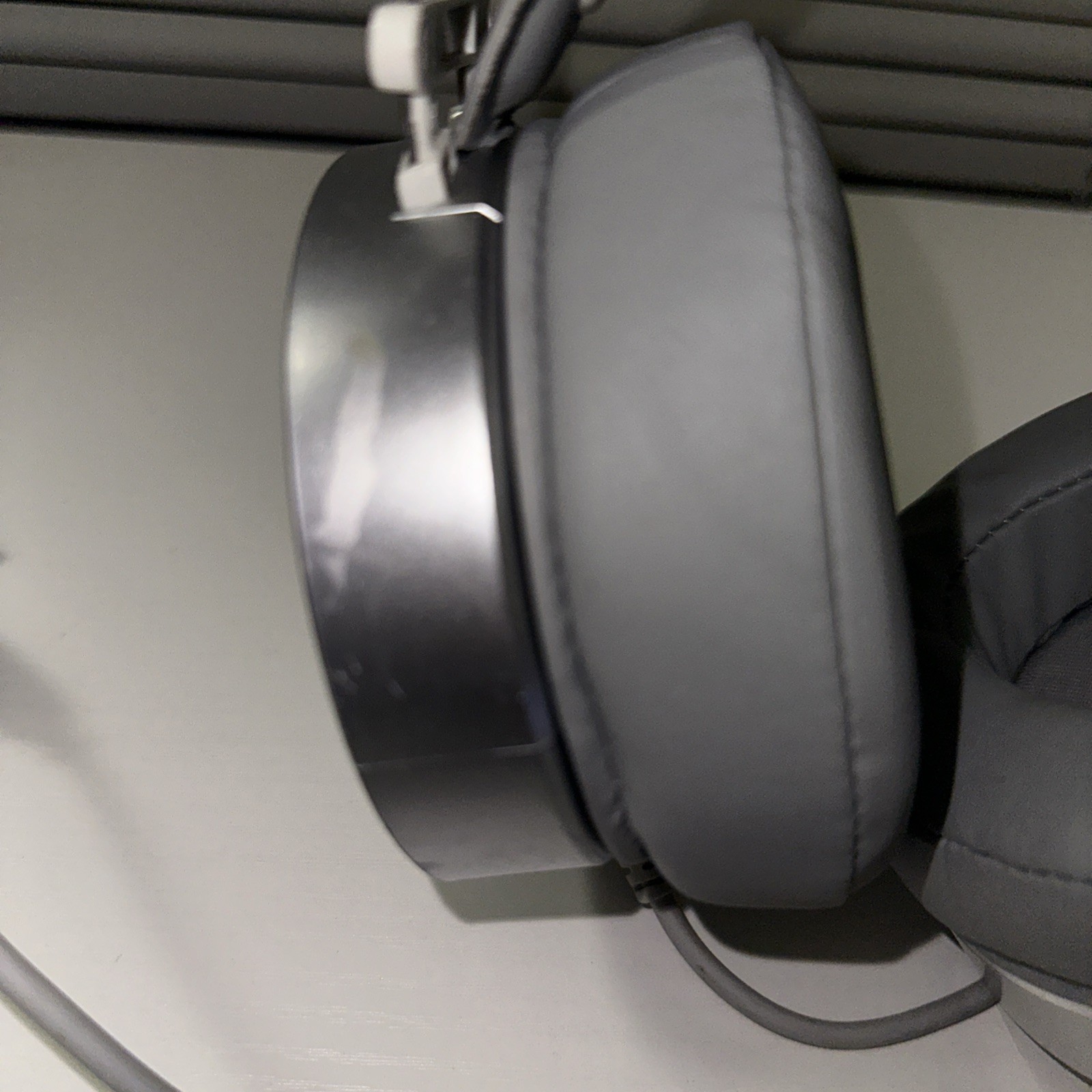 #Z10- PeohZarr Diamond Series White Gaming Headset Untested