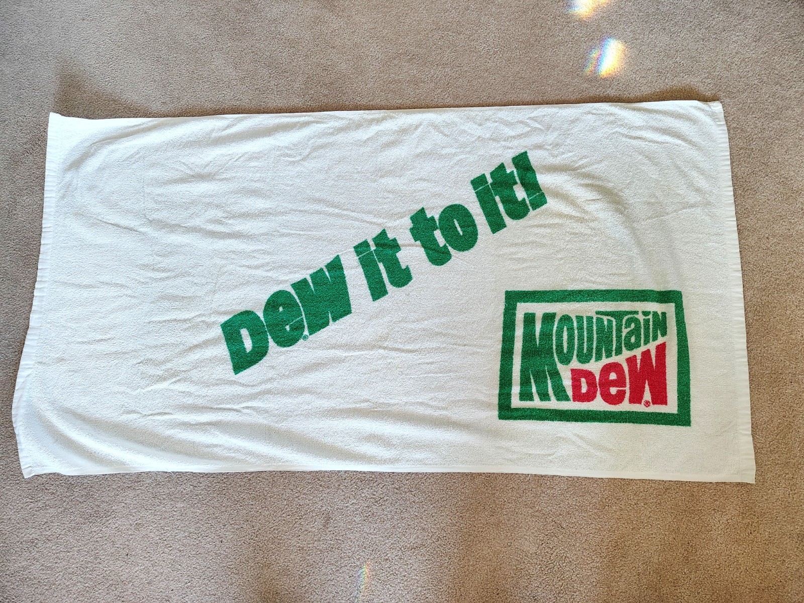 Vintage 1980's Mountain Dew Promotional Bath Towel "DEW IT TO IT" 58"x30"