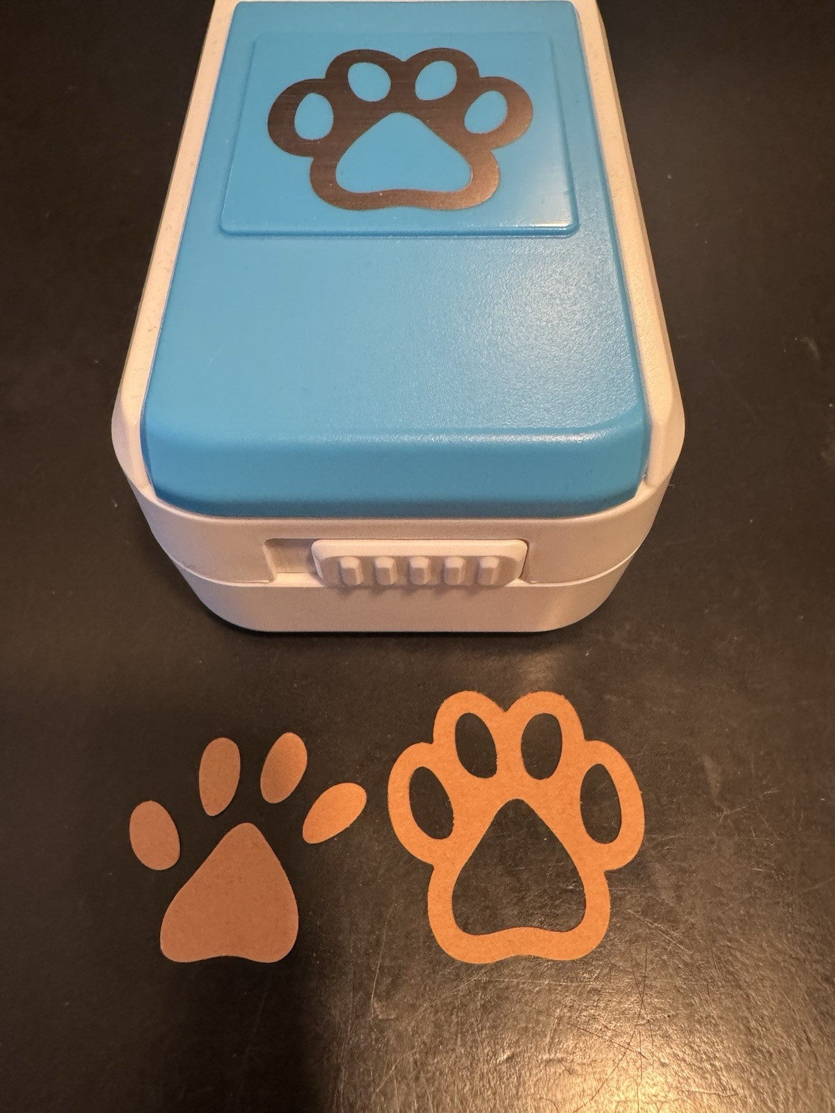 Creative Memories Paw Decorative Punch Print