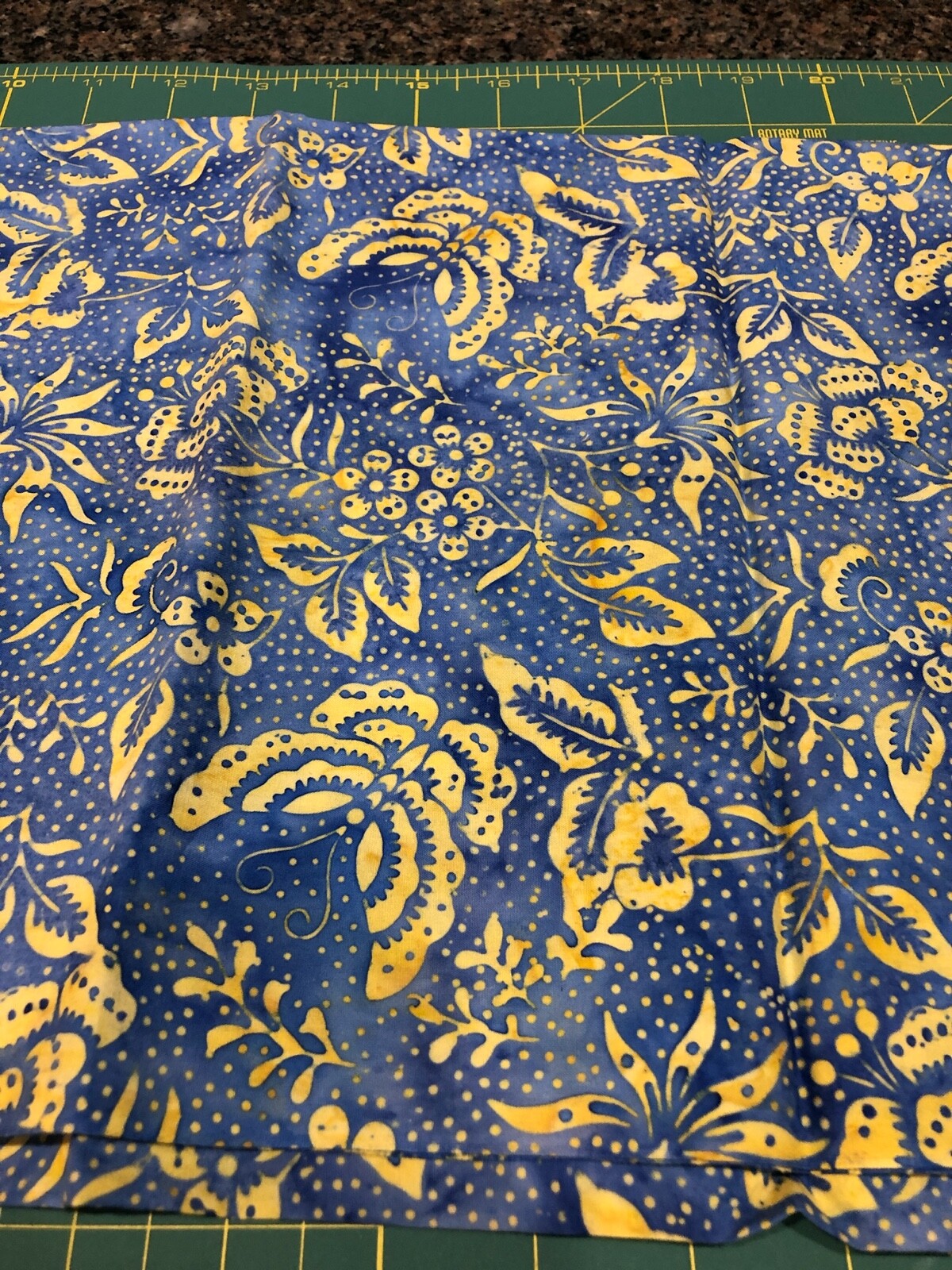 QUILTER'S QUALITY 100% COTTON FABRIC