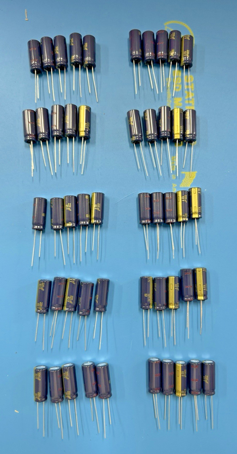 Lot of 50)Panasonic EEUFC1J221 220uF 63V Electrolytic Capacitor FC Series 105°C