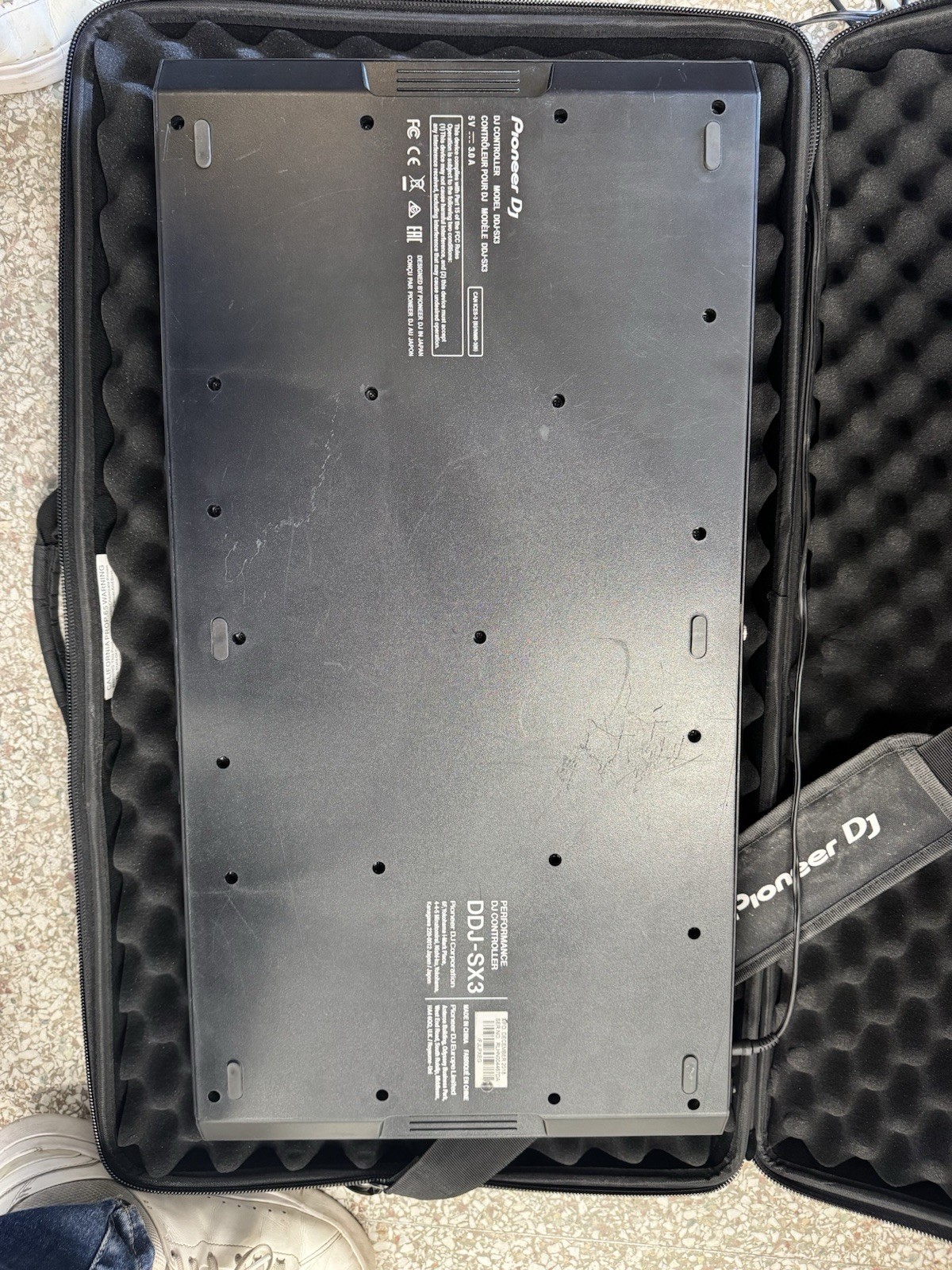 Pioneer DDJ-SX3 Performance DJ Controller NOT TESTED.