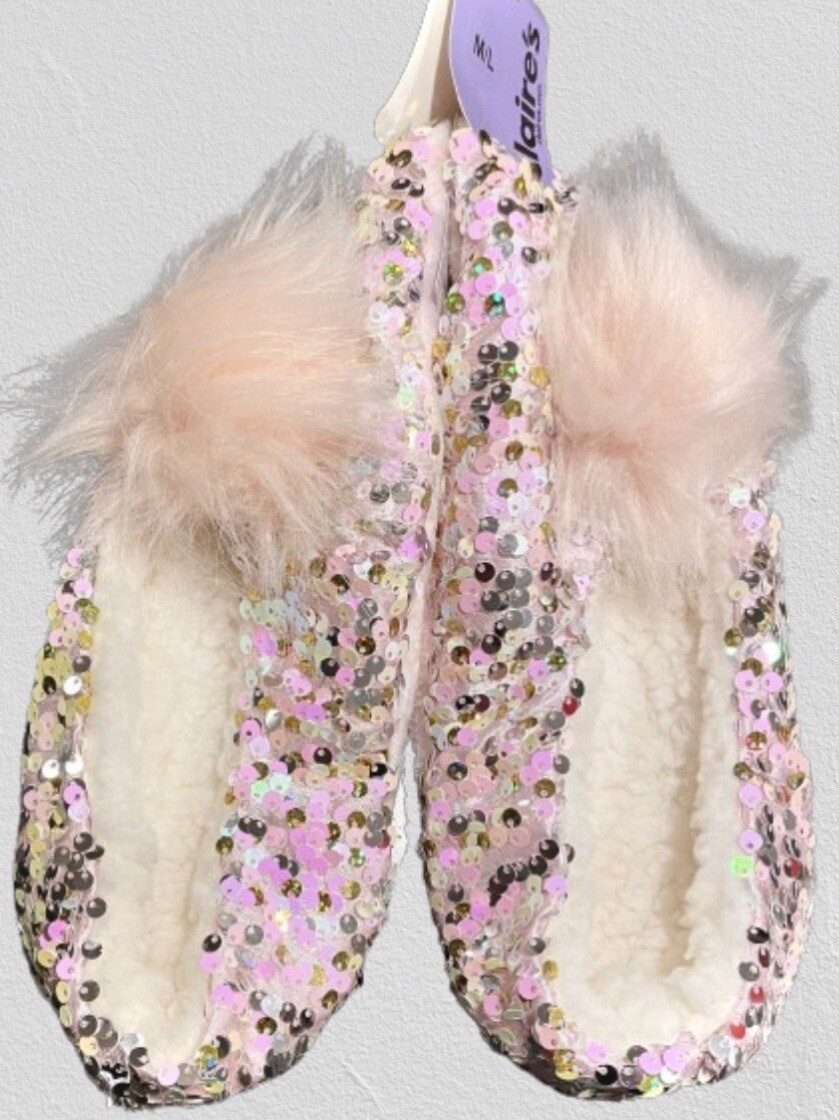 POM POMS AND PINK SEQUINED Slippers Claire’s Fluffy Fuzzy Sz M/L Sparkly Shiny