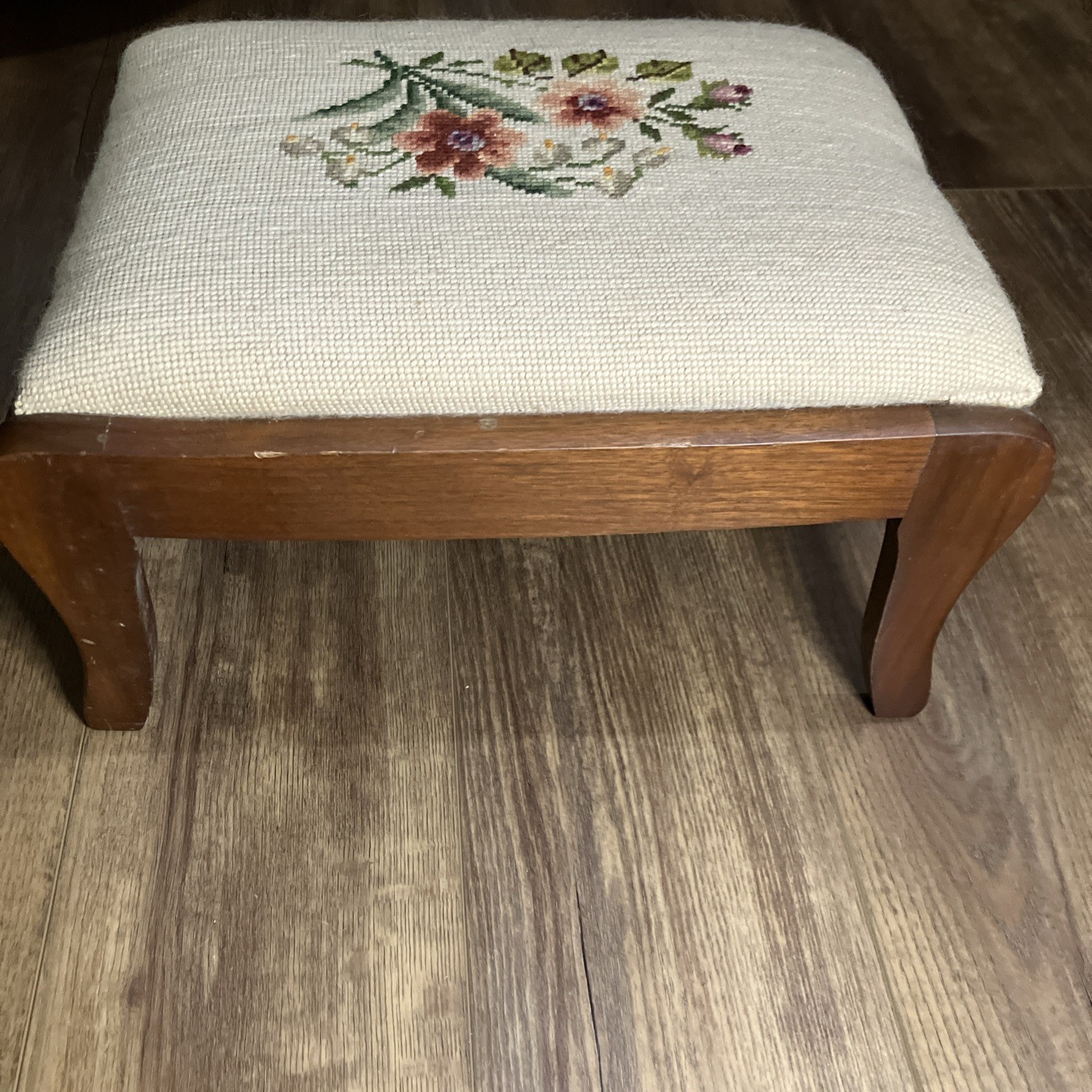 Vtg Needlepoint Stool Rectangular Floral 16.5”x12.5”x9.5”
