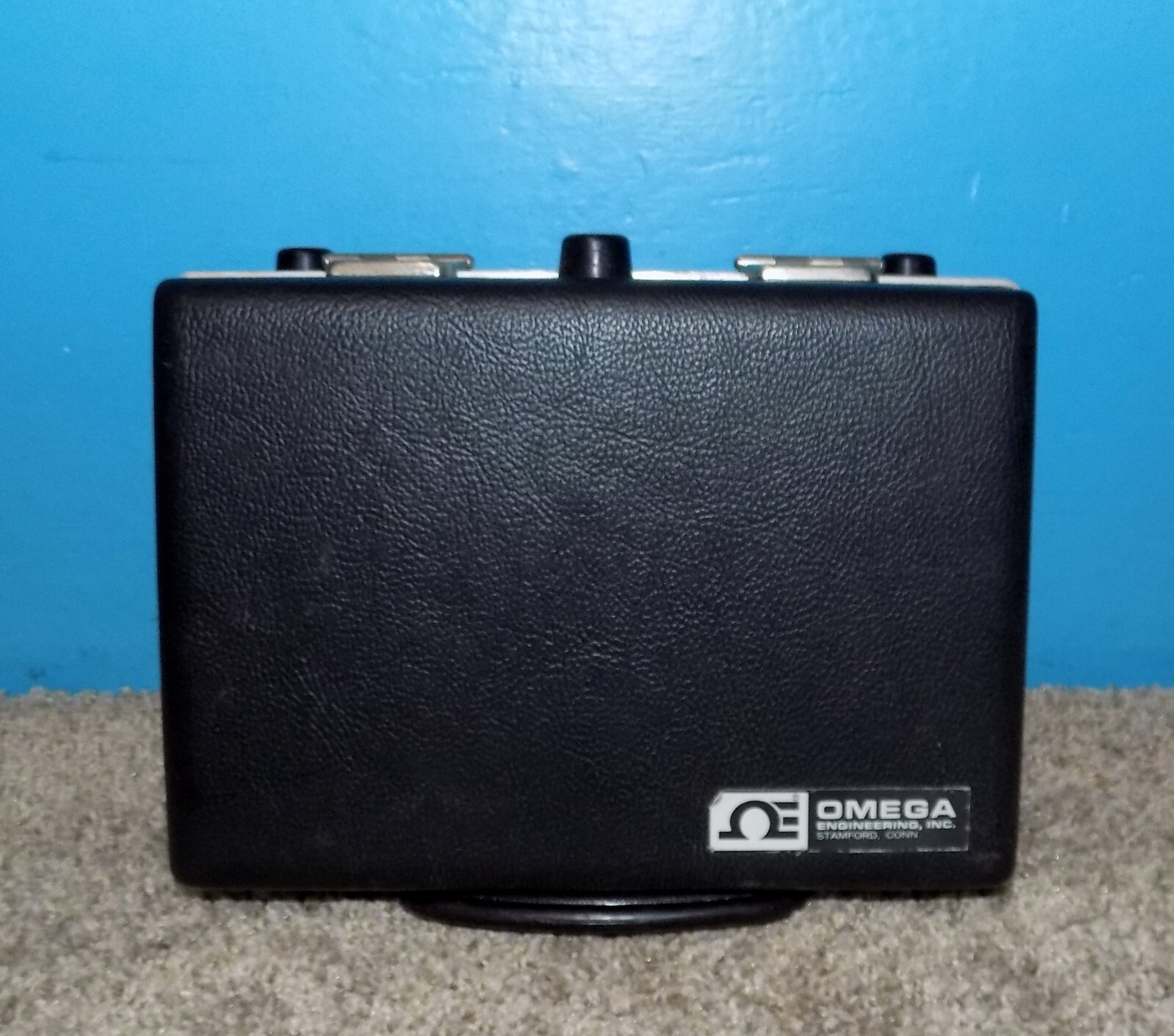 Omega Engineering 8020 Pyrometer w/ Probe Working Condition