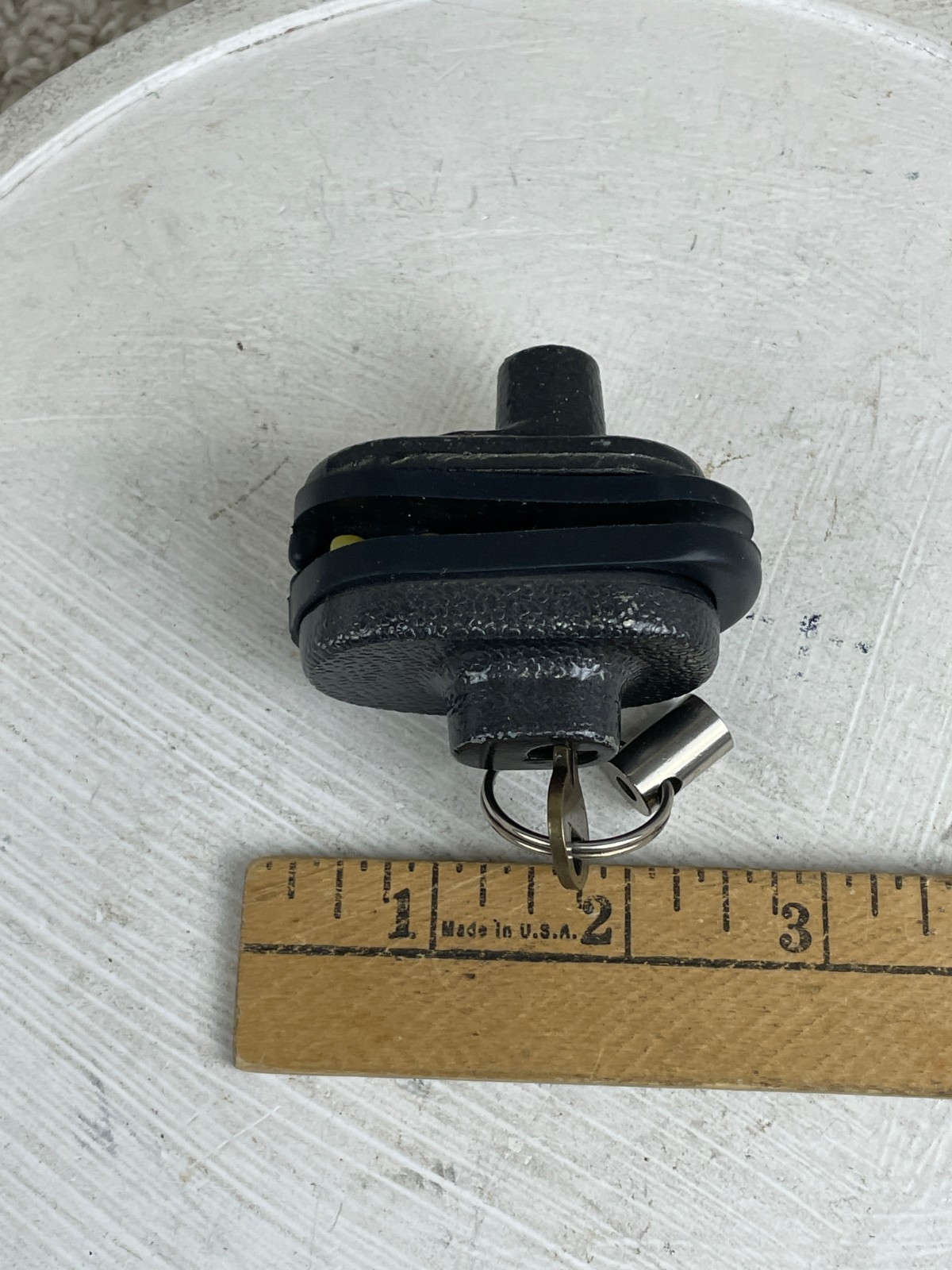 Master Lock Co Firearm Safety Keyed Trigger Lock w/ Key USA Black