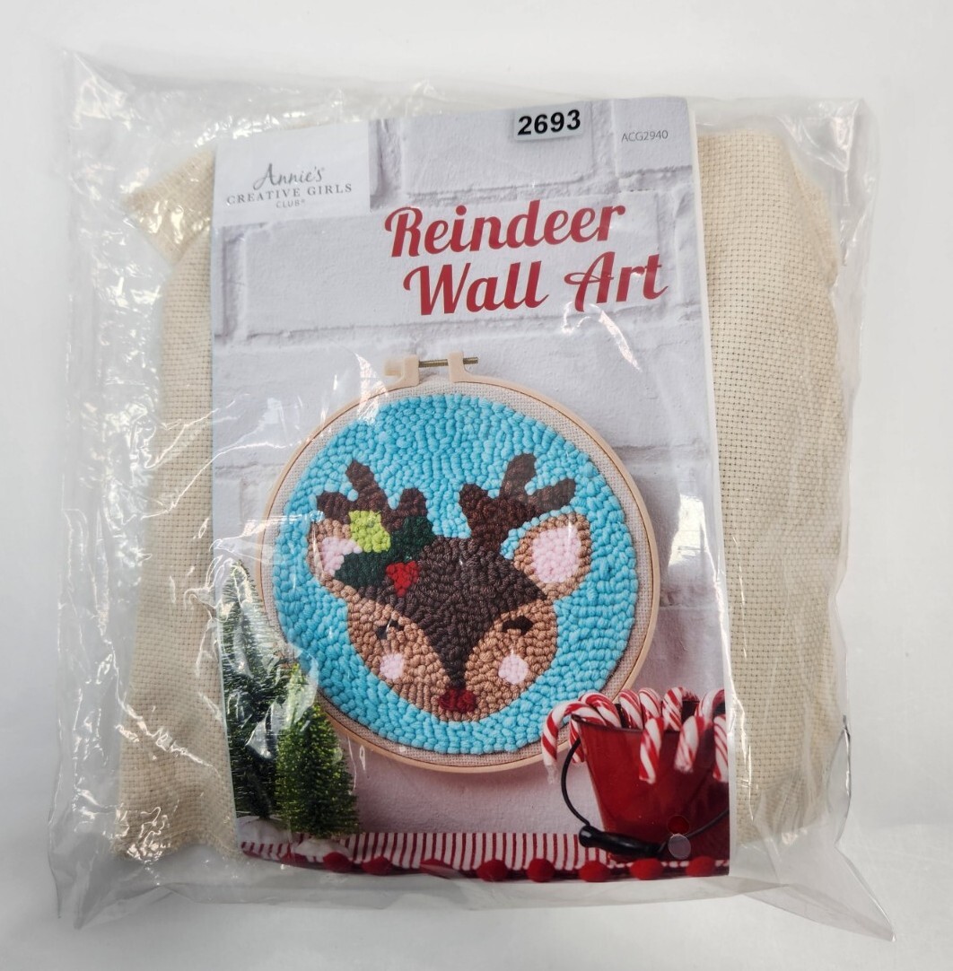 Annie’s Creative Girls Club Reindeer Wall Art