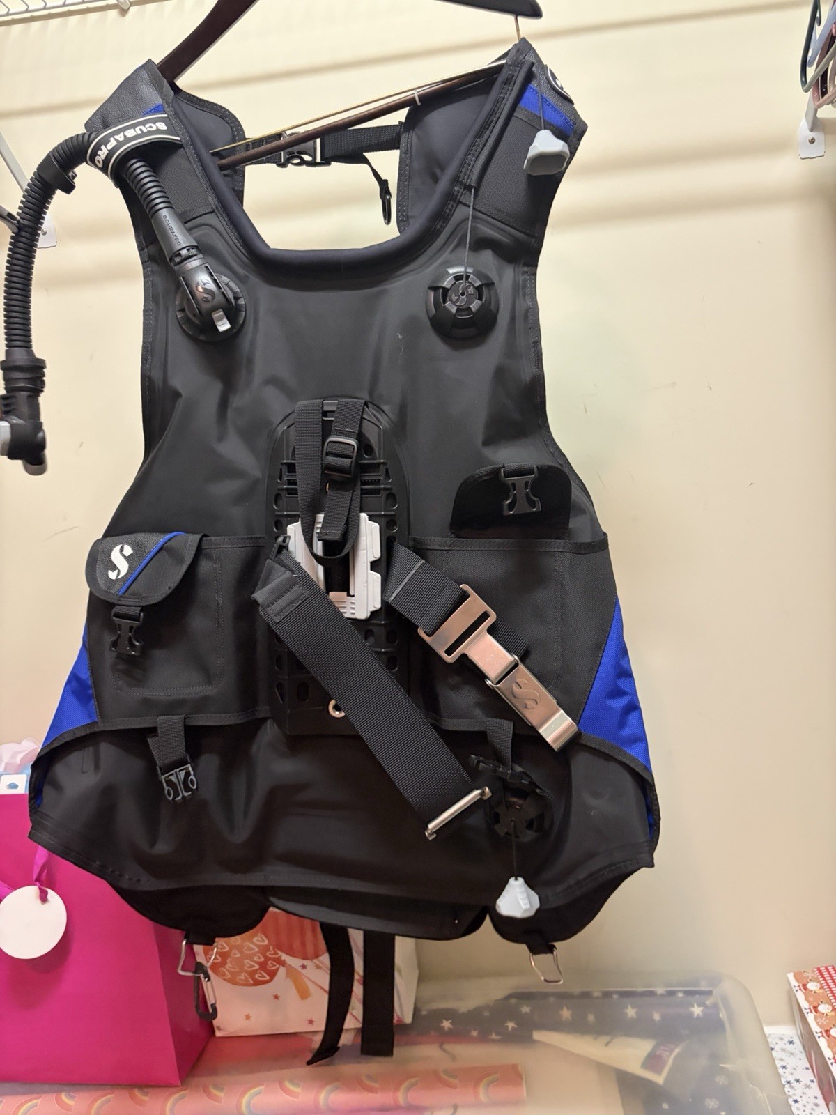 New Scuba Pro Glide BCD  w/ Air 2 Regulator / Inflator, Size XL